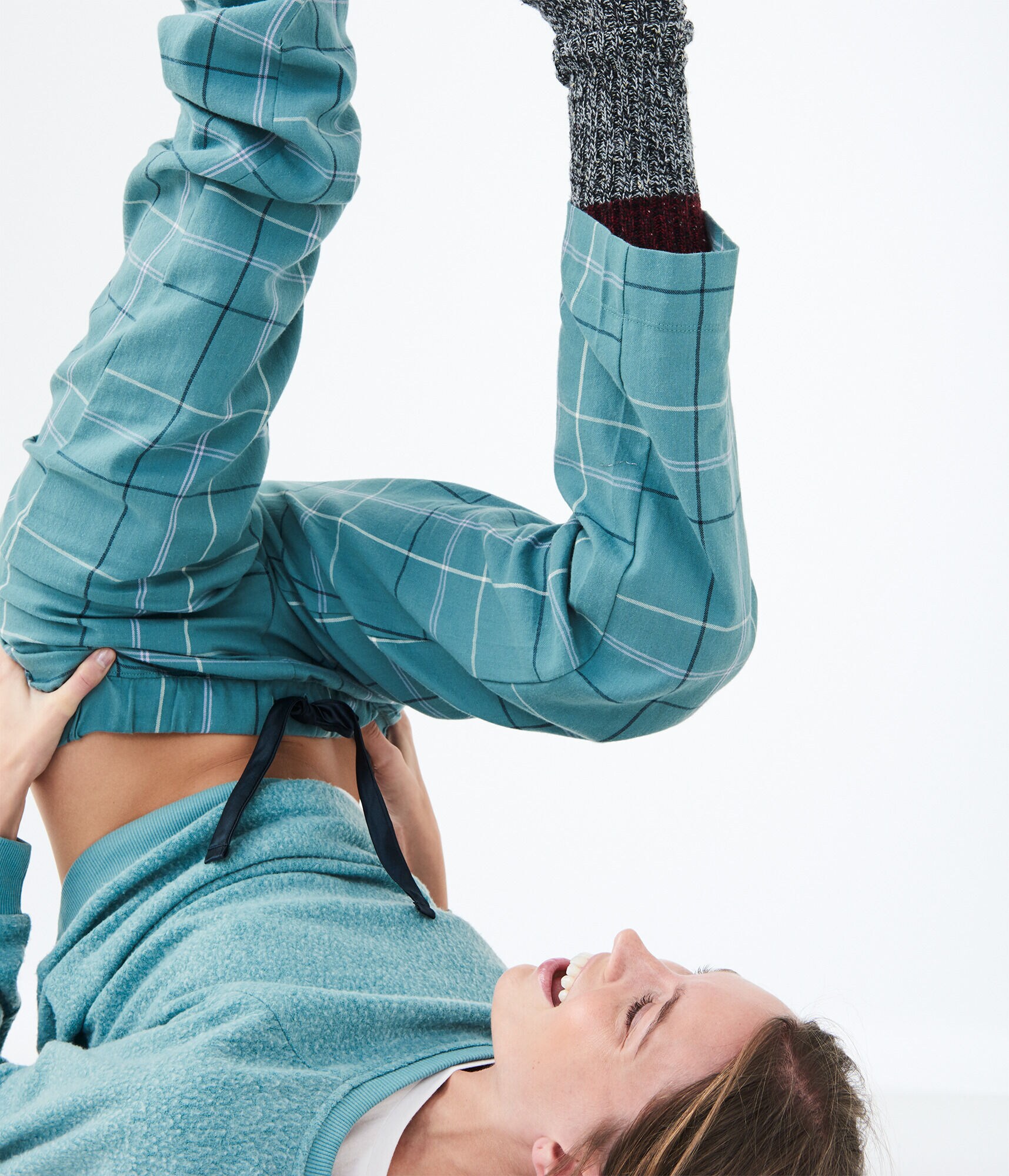 72785333_178_main.jpg (1716×2000) Plaid flannel, Sleep pants, Girl