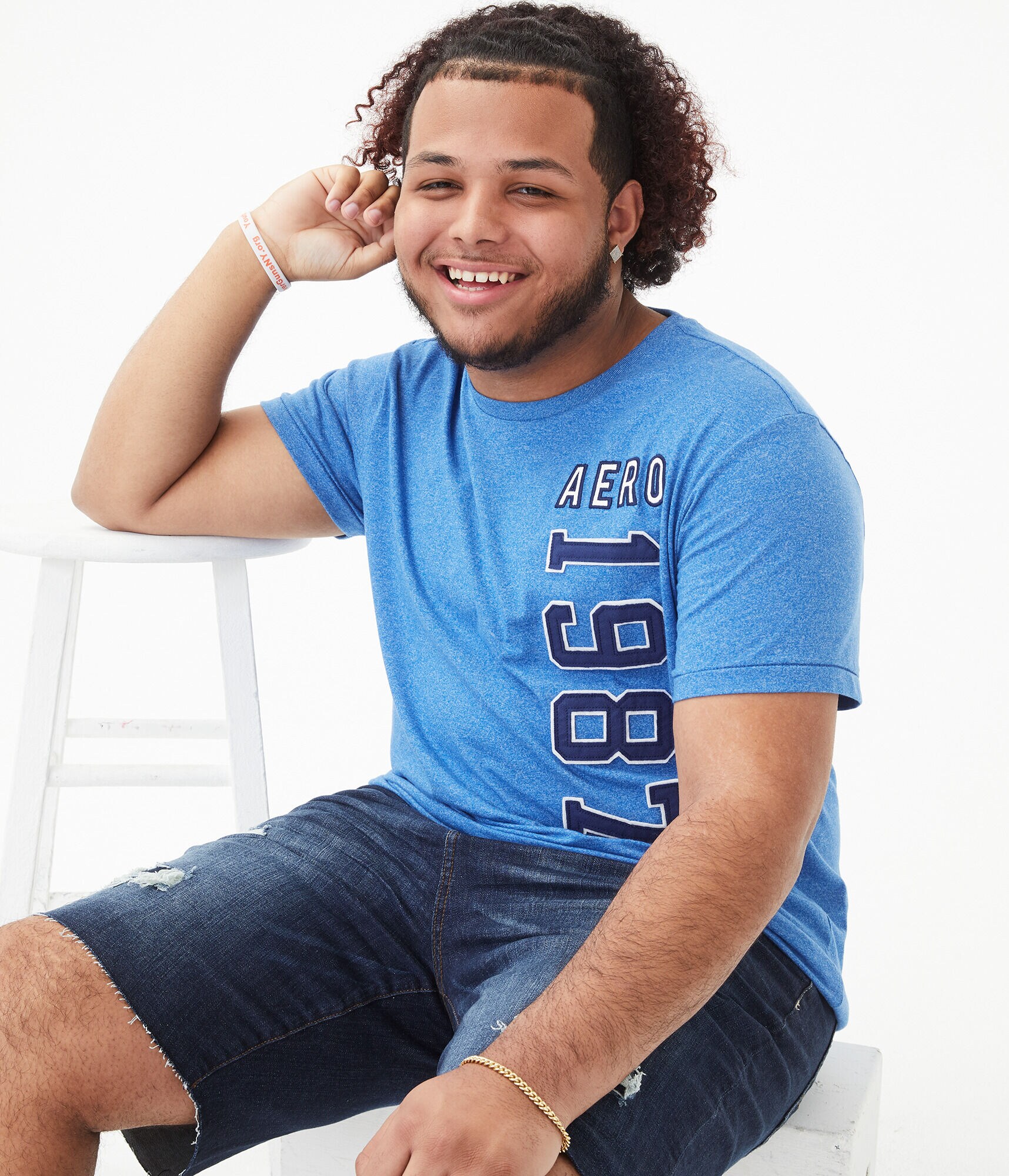 1987 Vertical Logo Appliqu&eacute; Graphic Tee