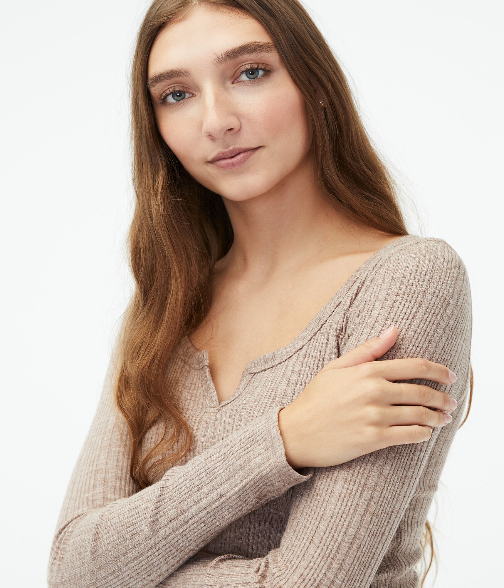 Long Sleeve Notch-Neck Cropped Shrunken Tee