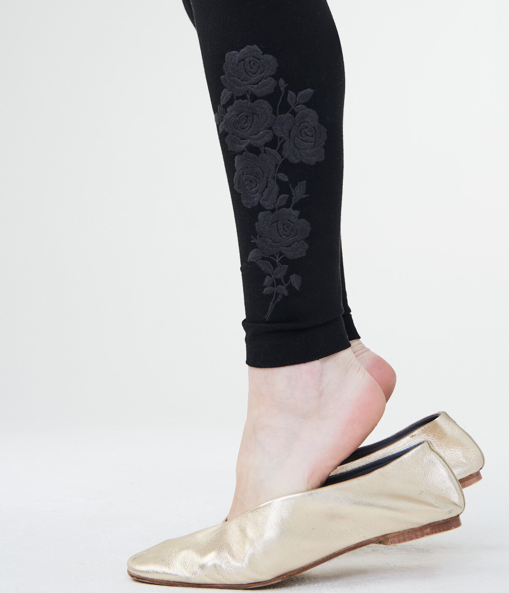 High-Waisted Embroidered Leggings