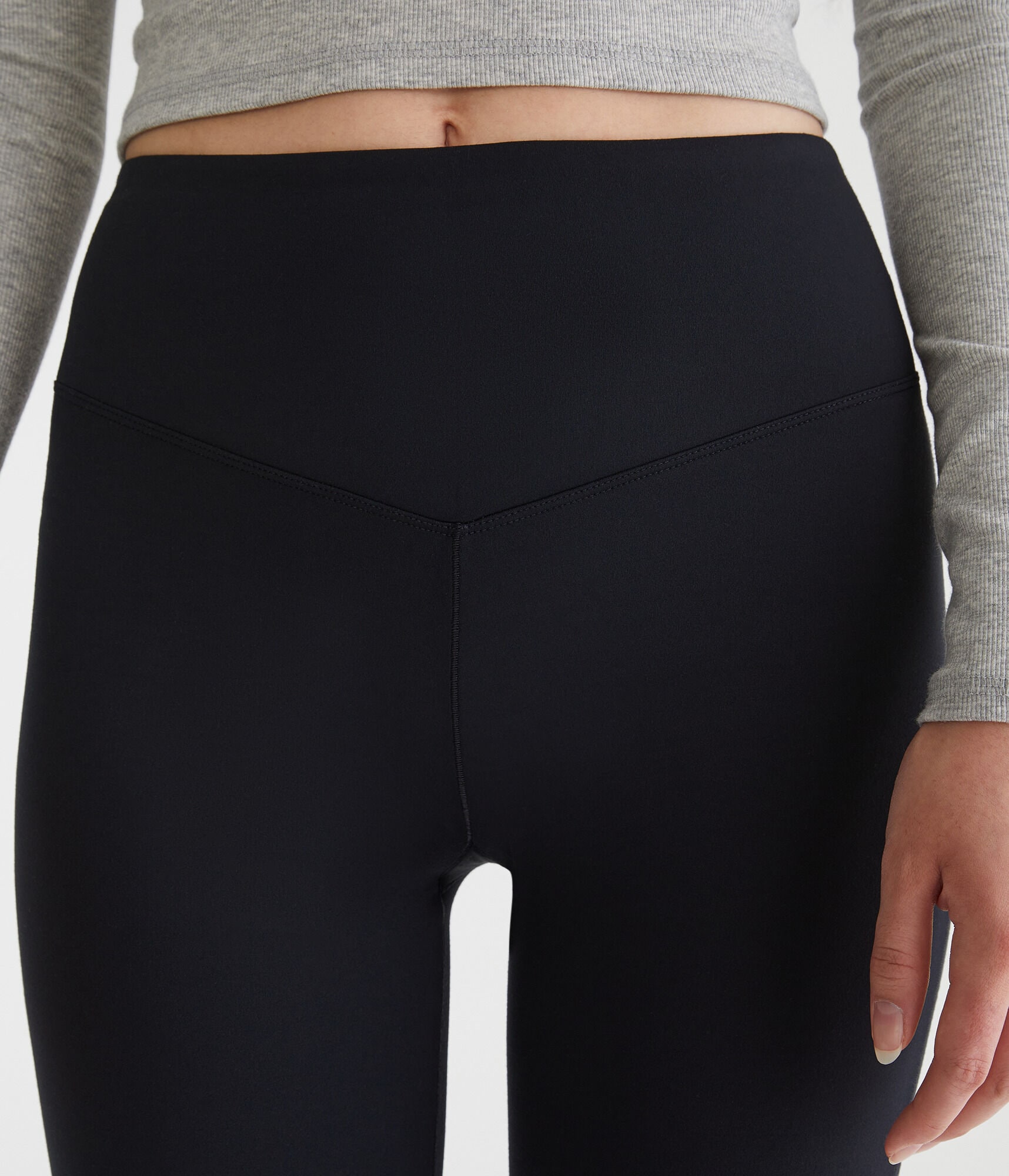 Air Soft High-Rise V-Waist Leggings