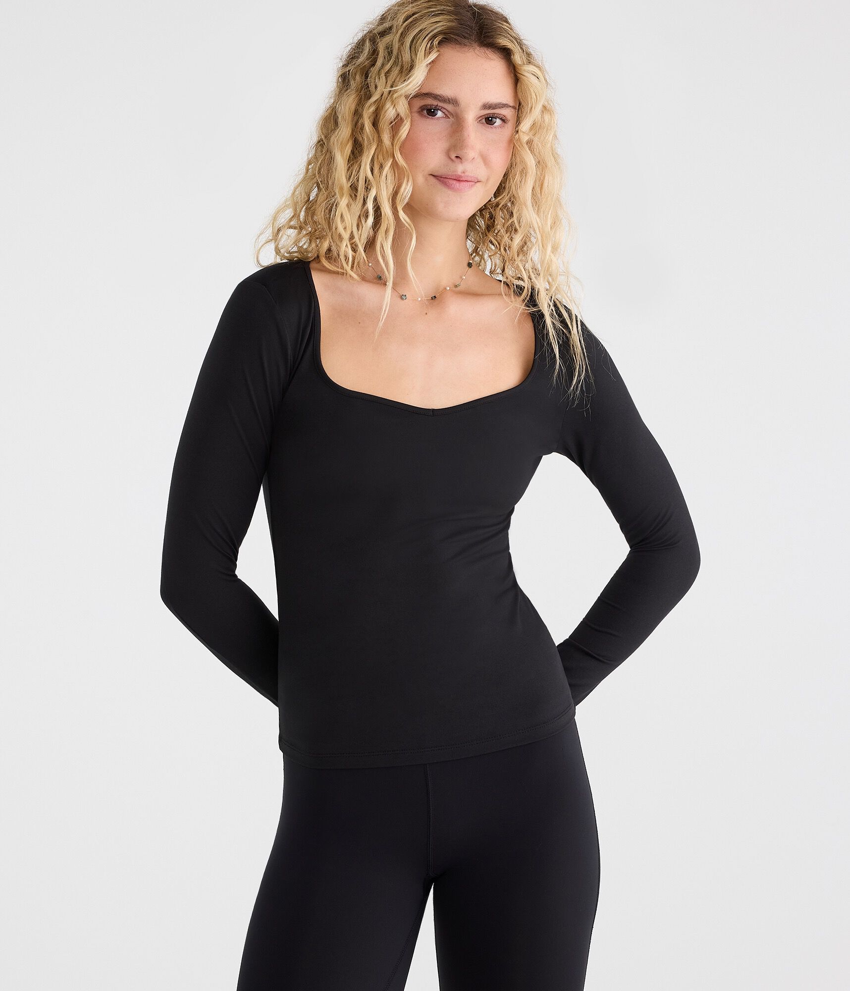 Long Sleeve Buttery Soft Seamless Sweetheart Tee