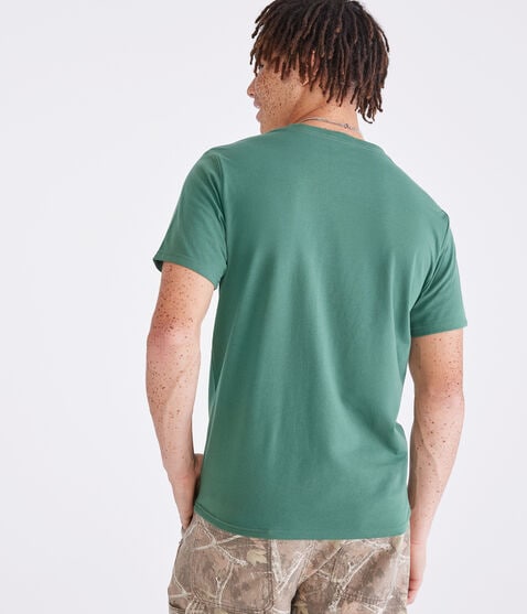 Peanuts® | Aéropostale Hockey Club Relaxed Graphic Tee Peanuts® | Aéropostale Hockey Club Relaxed Graphic Tee