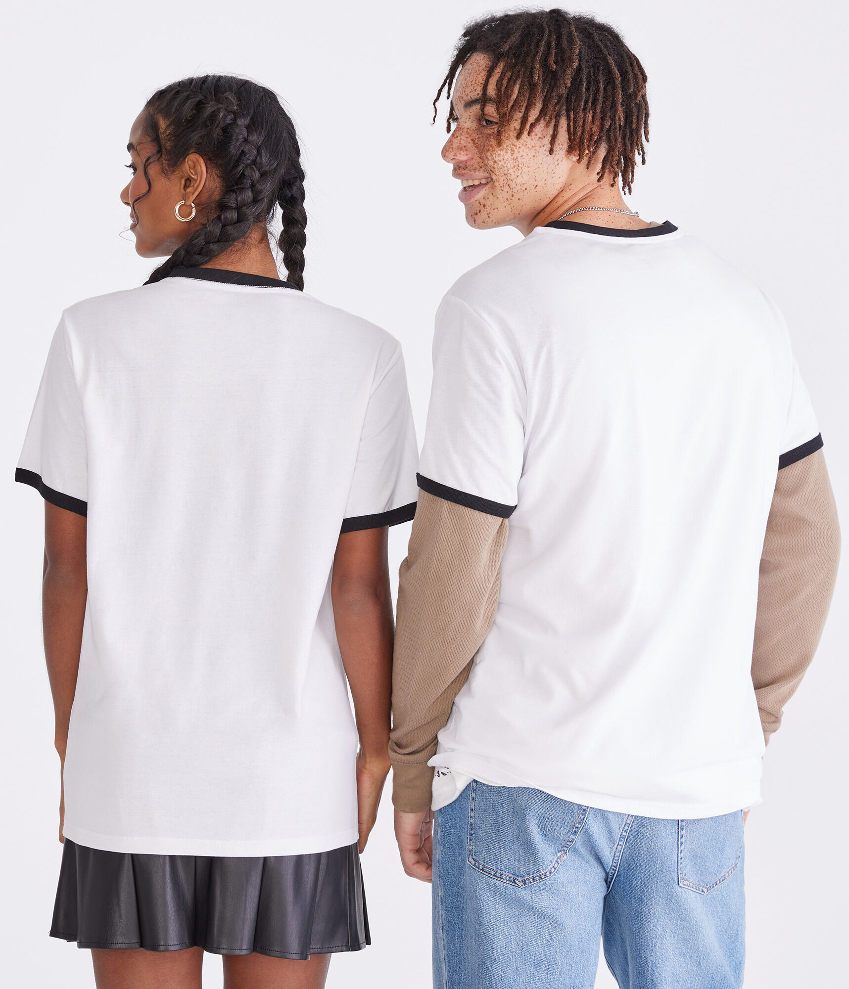 Peanuts&reg; | A&eacute;ropostale Football Snoopy Relaxed Ringer Graphic Tee