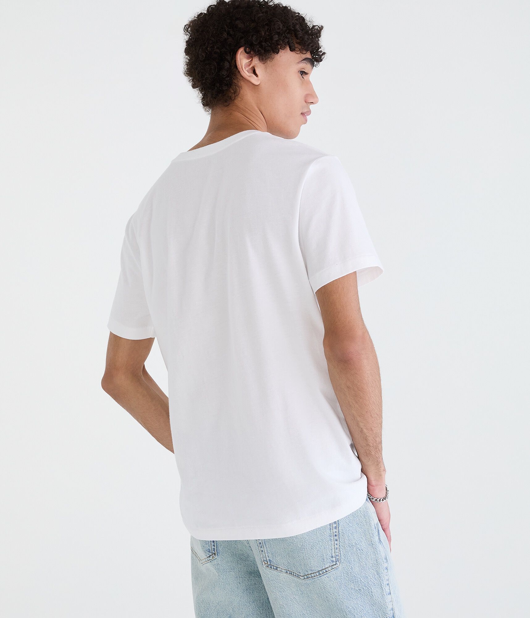 Vertical Aero 87 Bear Appliqu&eacute; Graphic Tee