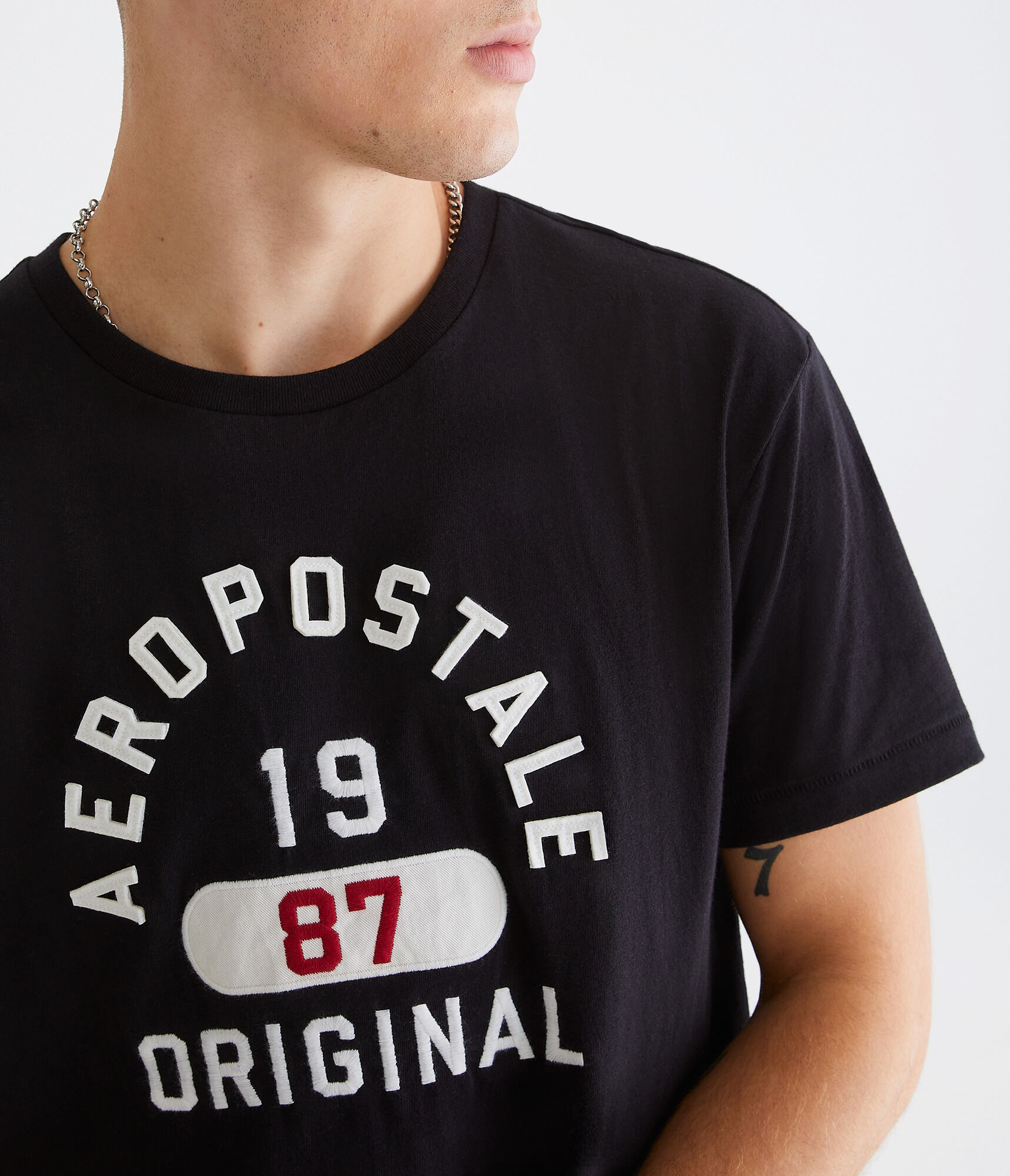 Aeropostale Original Arch Appliqu&eacute; Graphic Tee