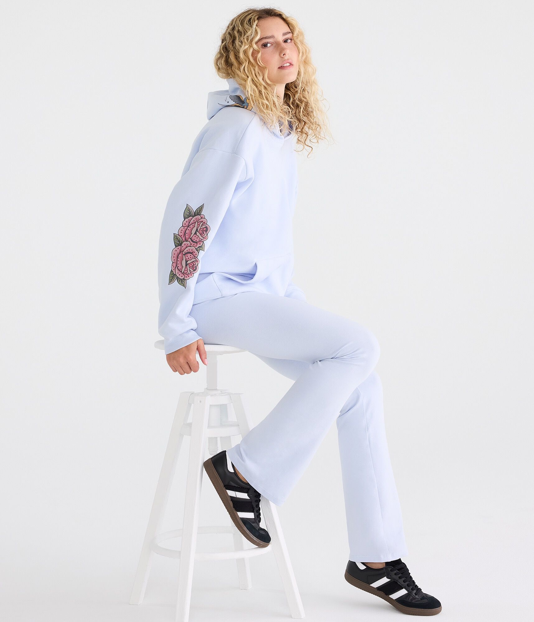 D&eacute;j&agrave; For Aero Gold Coast Bird Oversized Pullover Hoodie