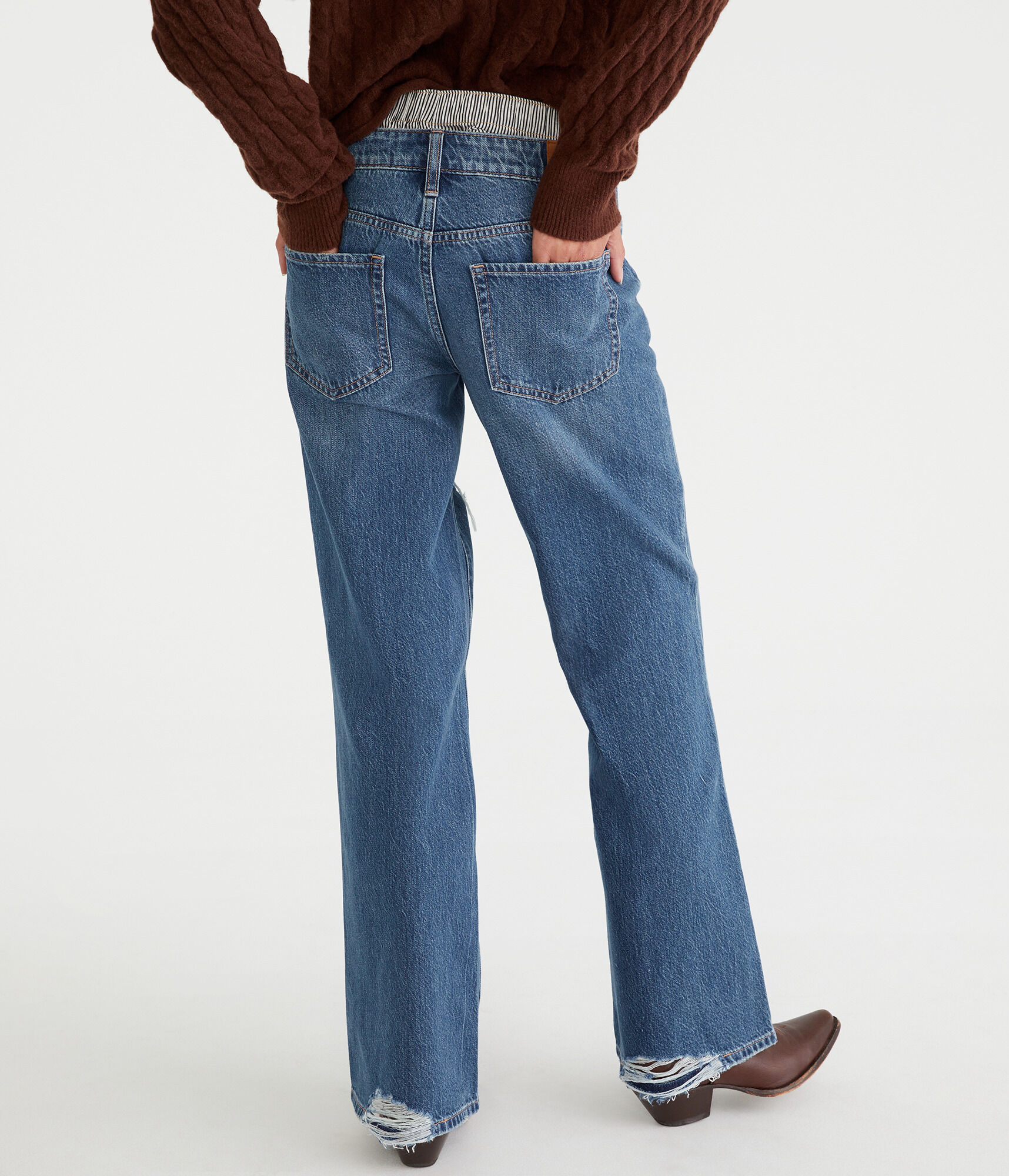 Low-Rise Baggy Flare Jean