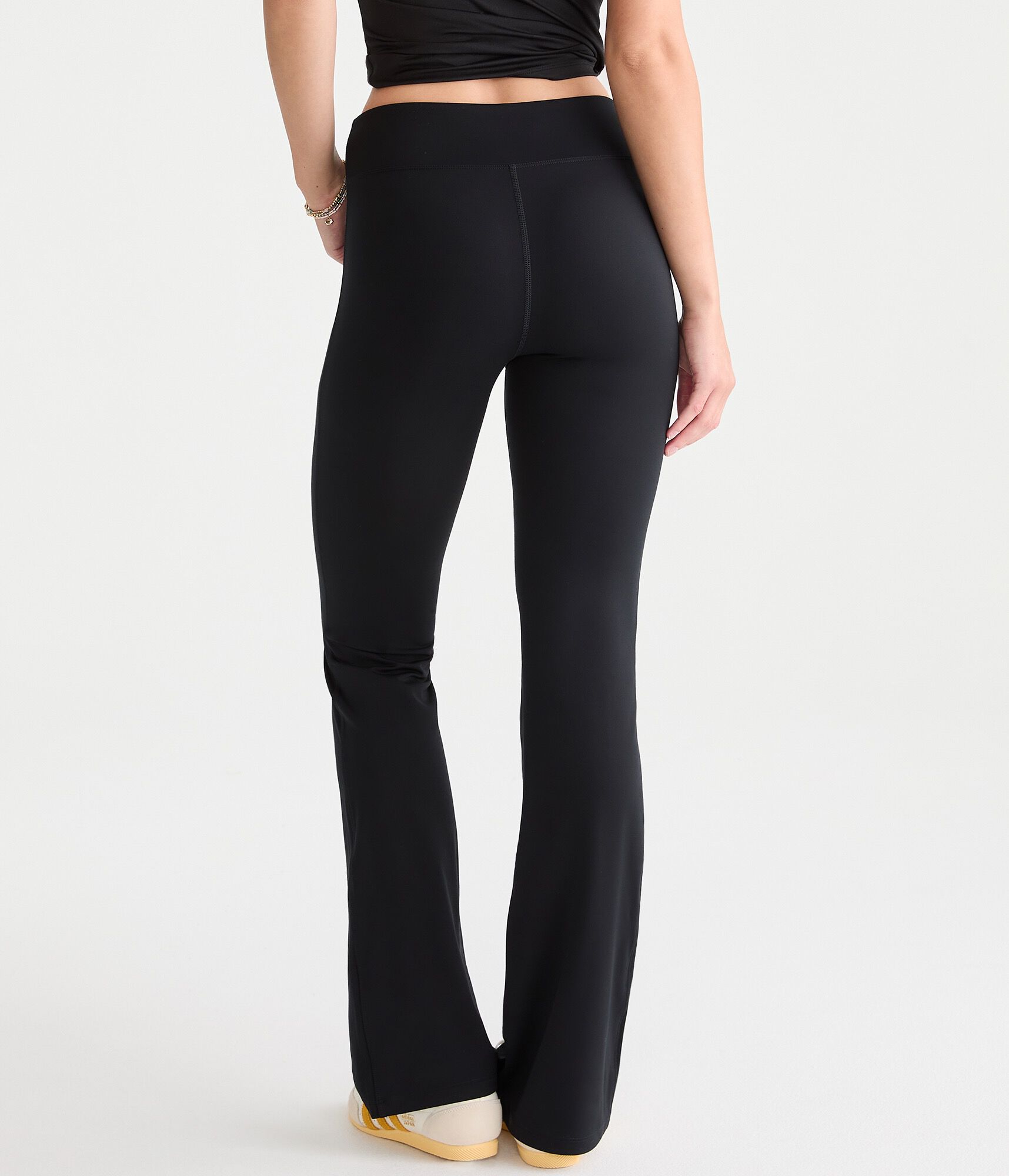 Buttery Soft Low-Rise Crossover Bootcut Leggings