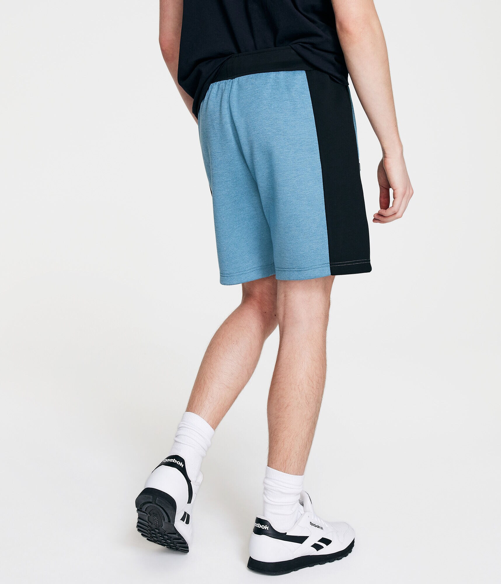 Aero MVMNT Tech Fleece Colorblock Shorts 7"