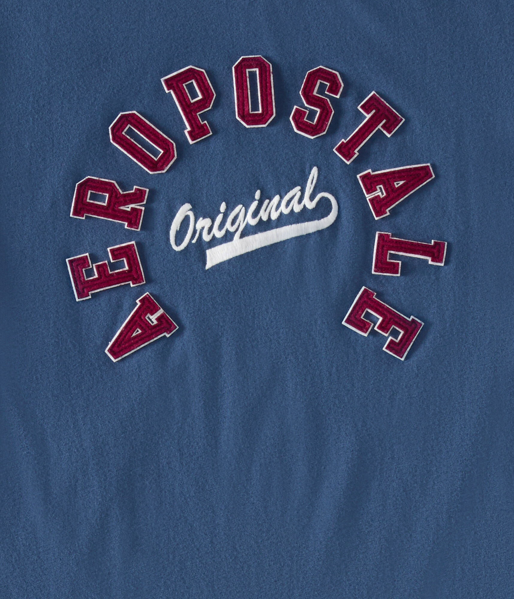 Aeropostale Circle Appliqu&eacute; Graphic Tee