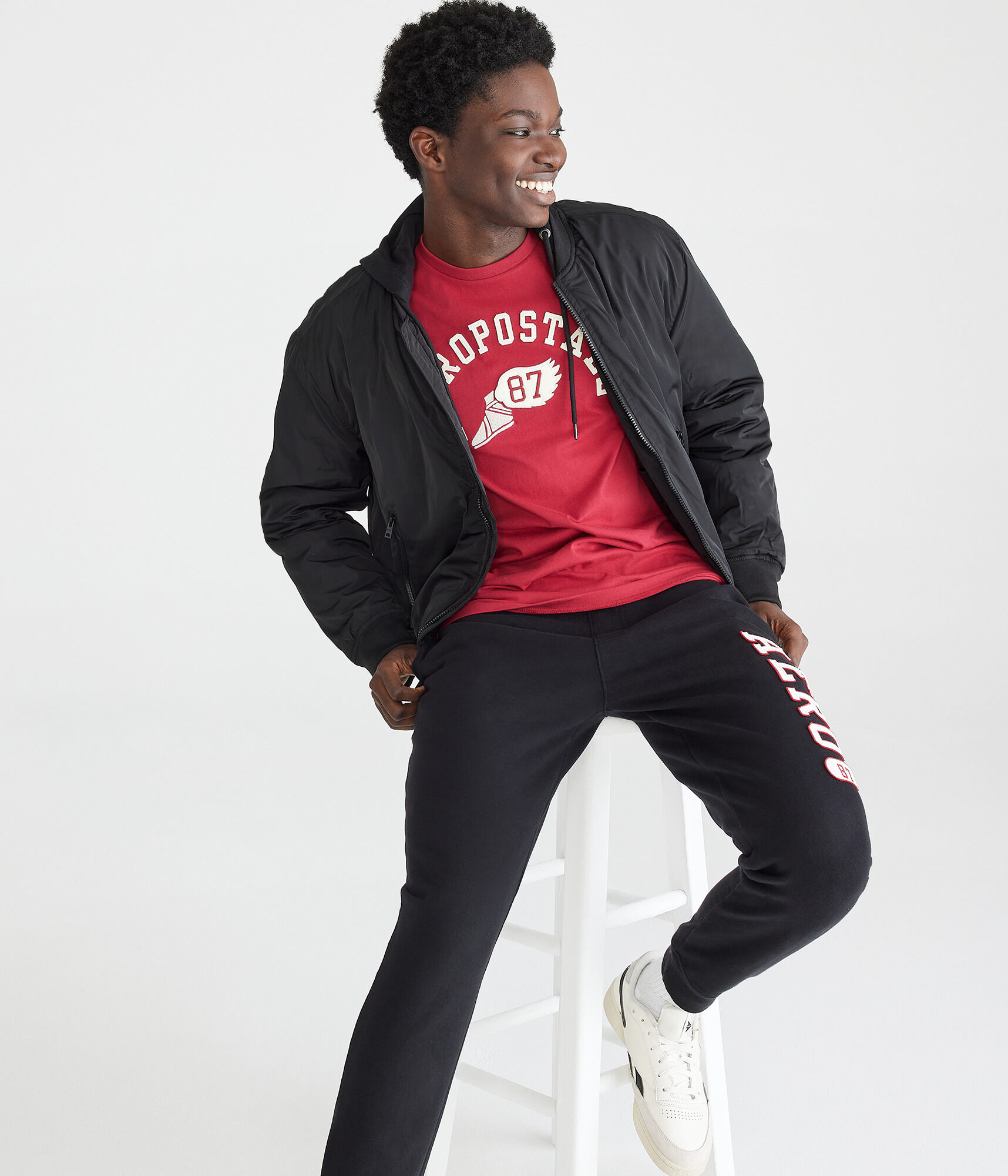 Aeropostale 87 Winged Foot Graphic Tee