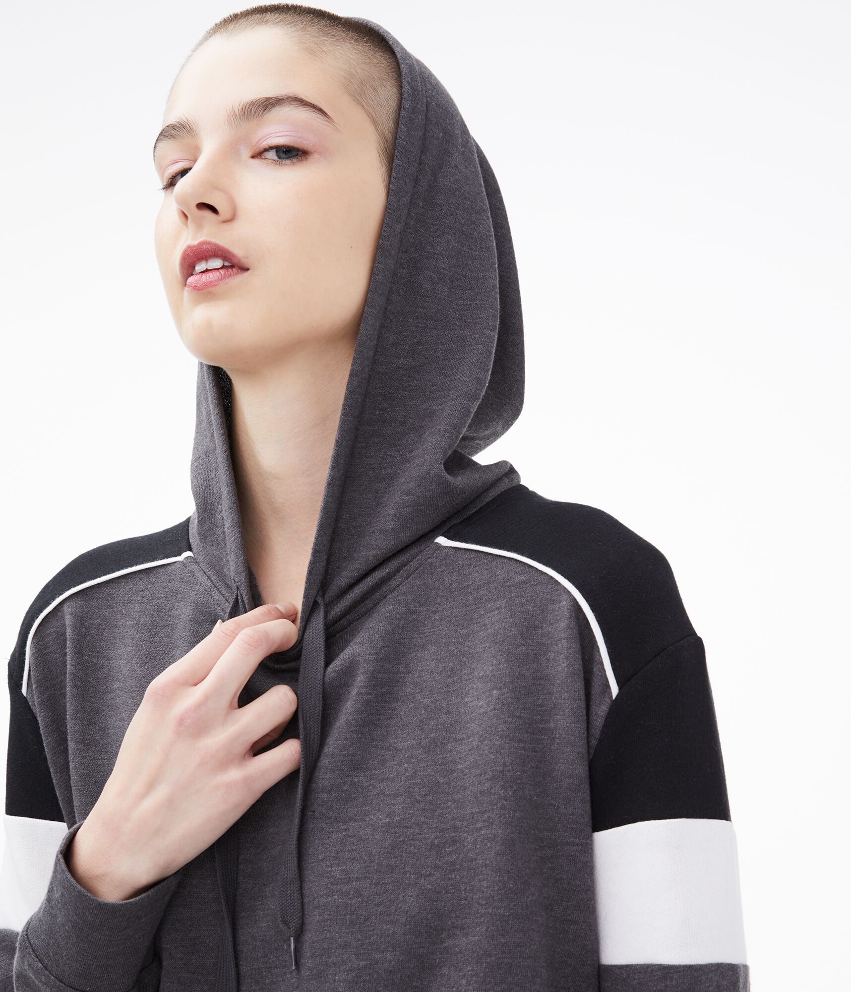 Colorblock Cropped Pullover Hoodie