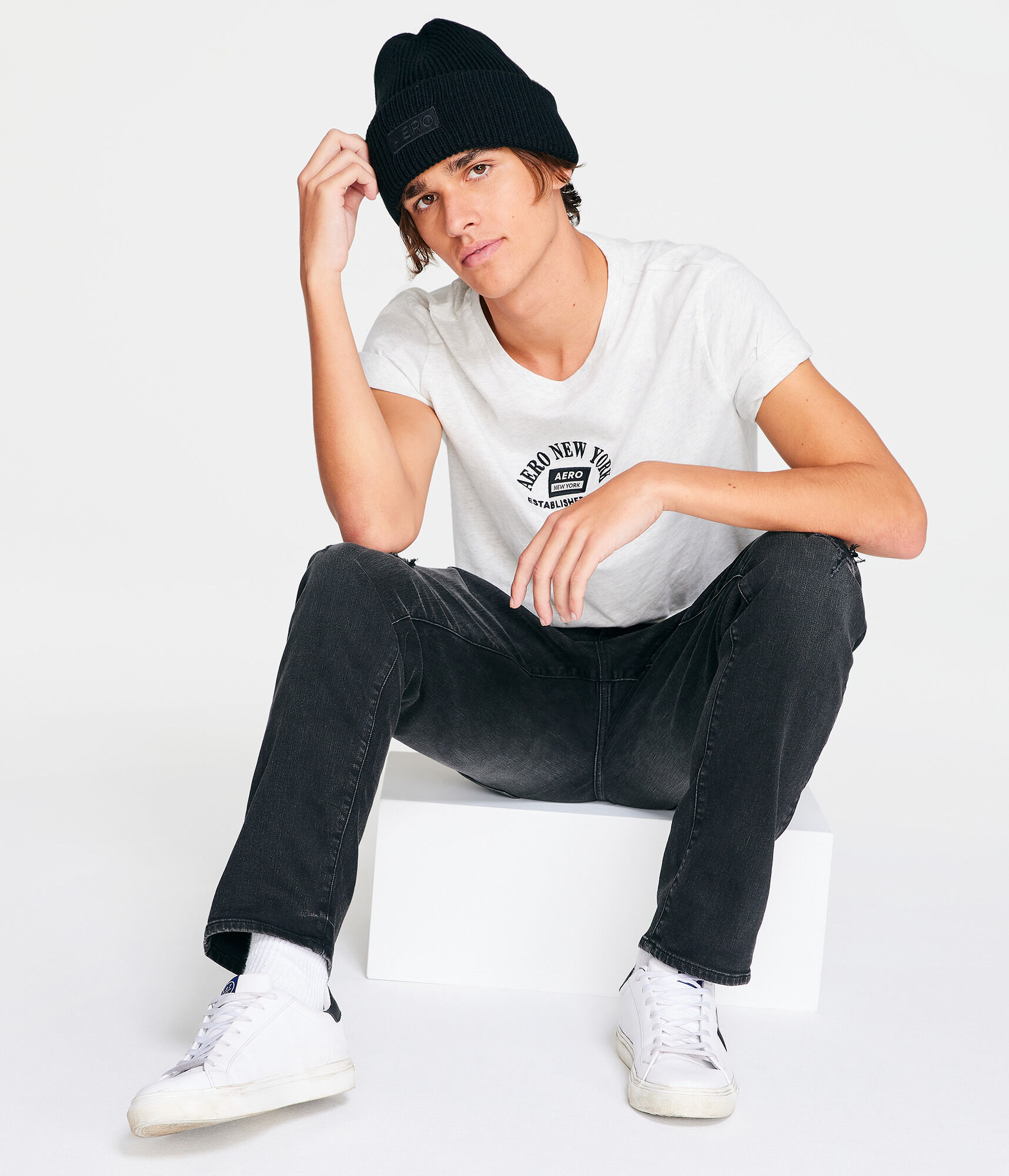 Aero New York Arch Appliqu&eacute; Graphic Tee