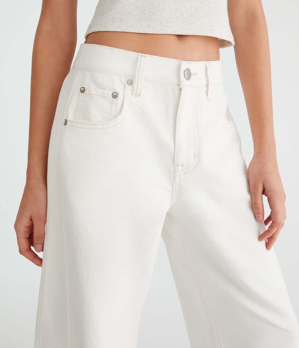 Mid-Rise Barrel Leg Jean