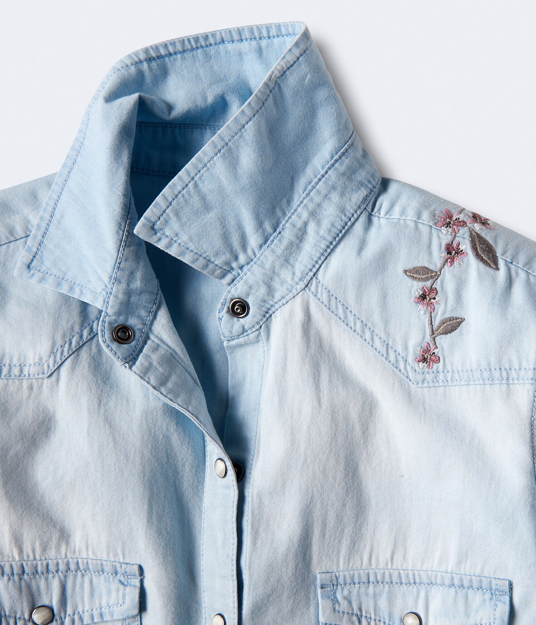 Long Sleeve Embroidered Floral Chambray Woven Shirt