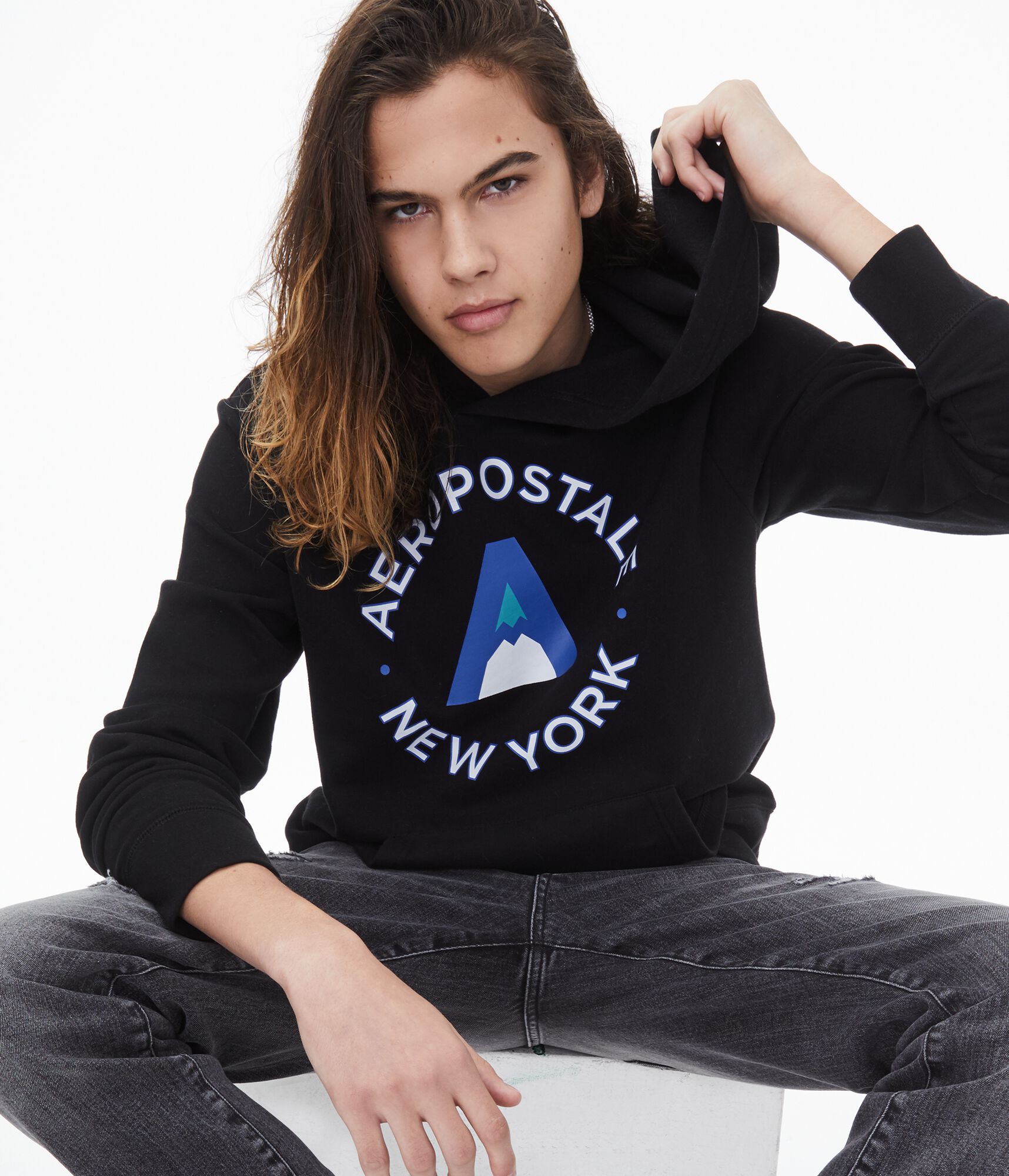 Aeropostale New York Circle Pullover Hoodie