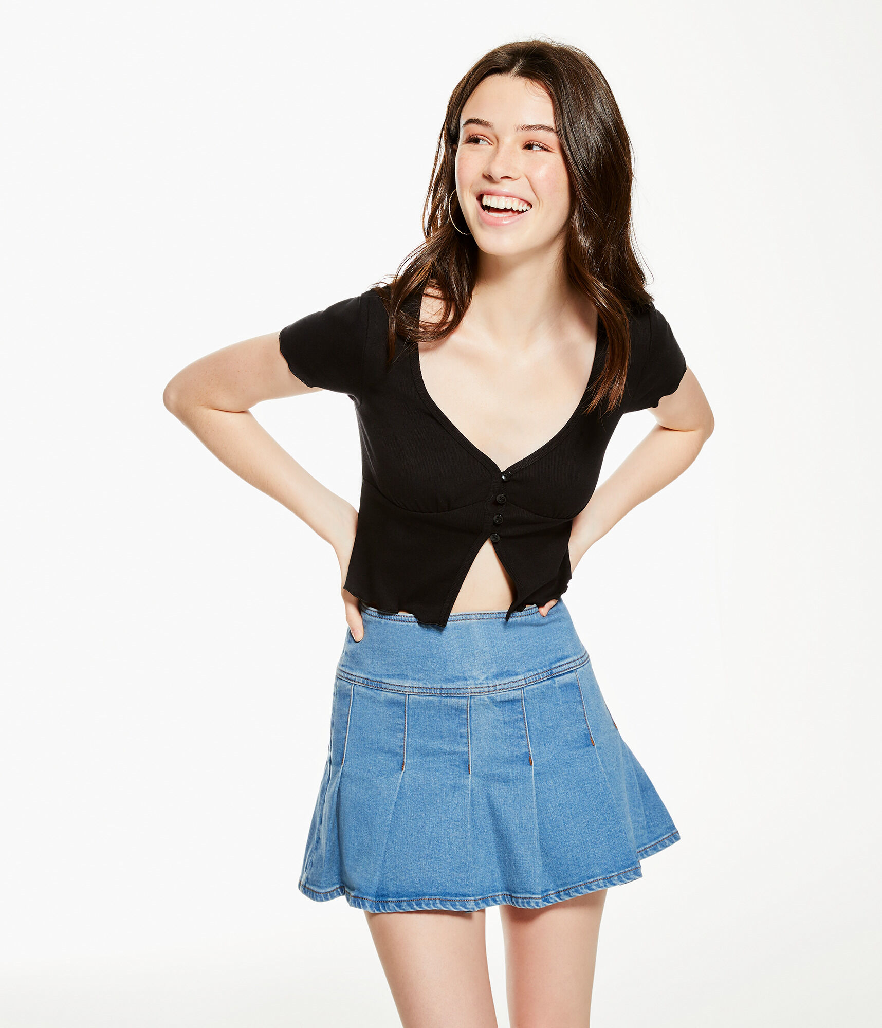 Flyaway Button-Front Cropped Tee