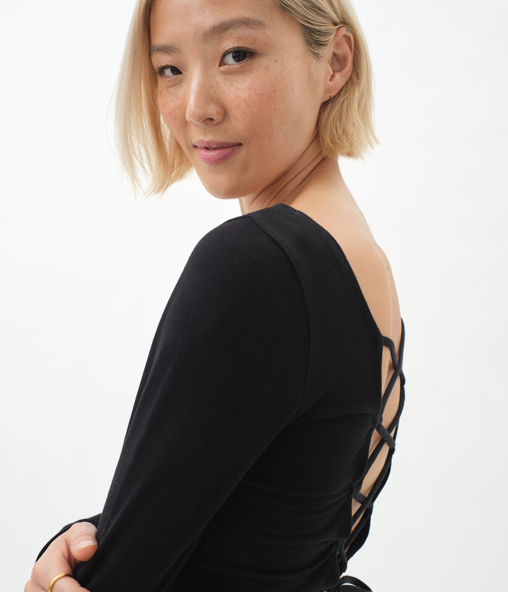 Long Sleeve Lace-Up Back Bodycon Crop Top