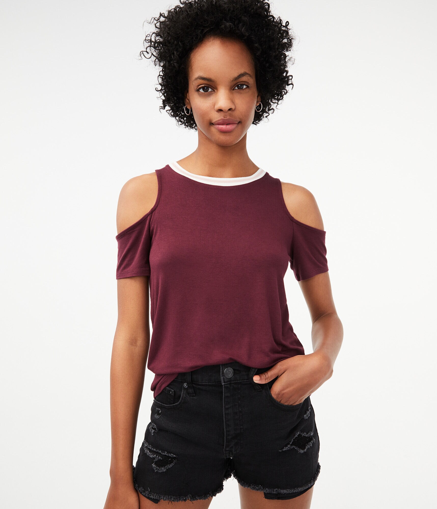 Cold Shoulder Ringer Tee***