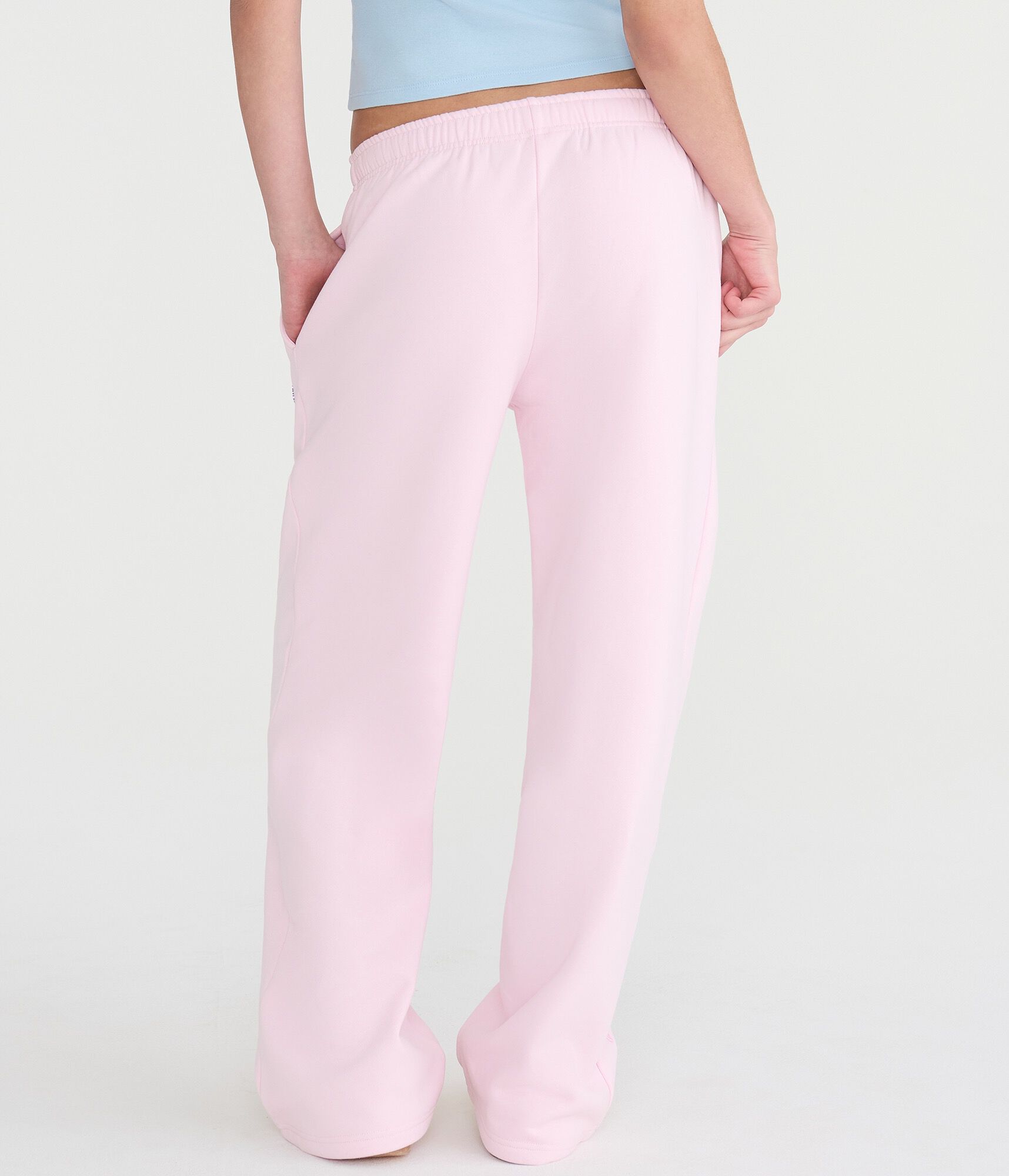 Cloud Soft Sea Shells Mid-Rise Straight Leg Sweatpants