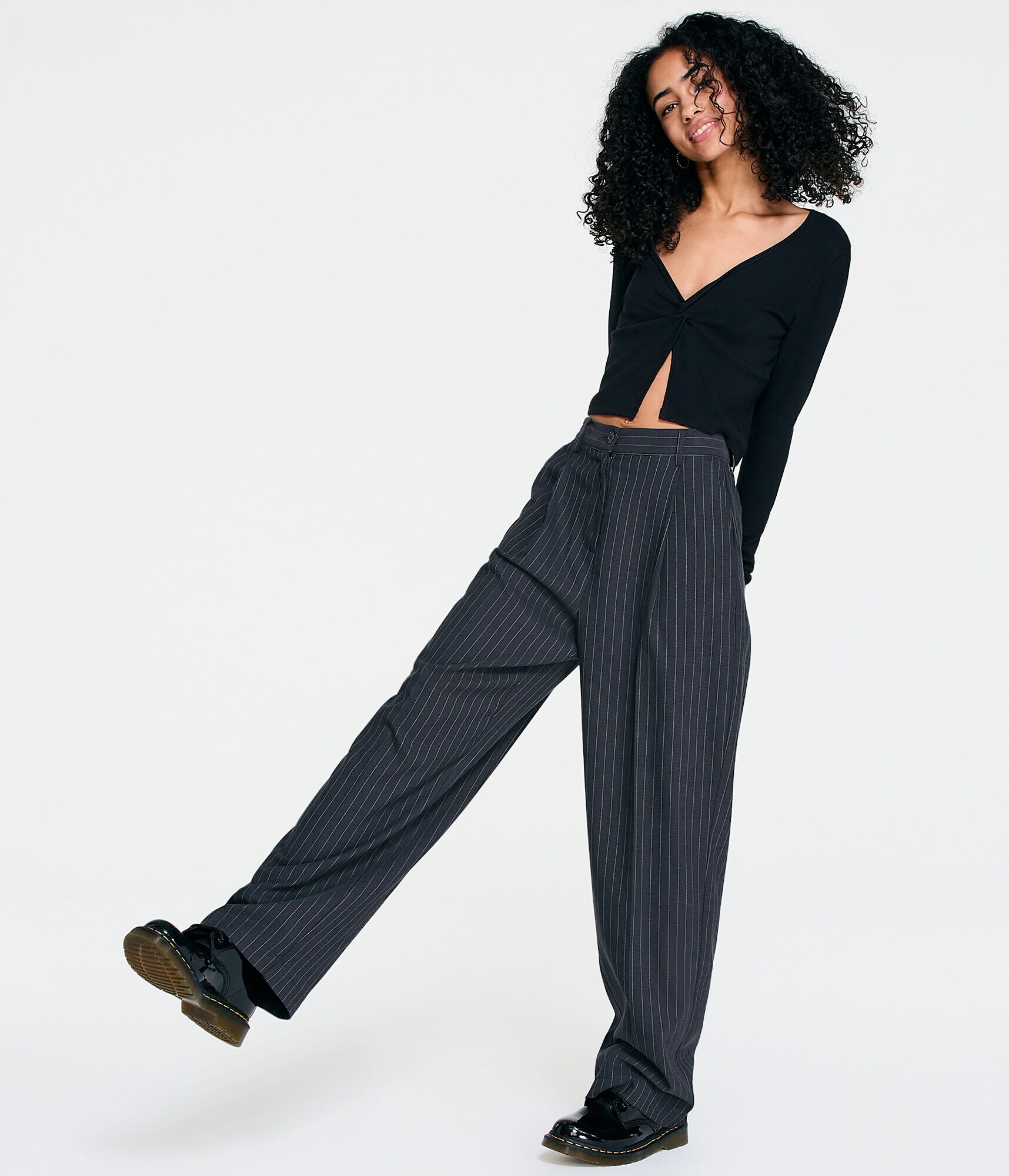 Long Sleeve Twist-Front Flyaway Tee