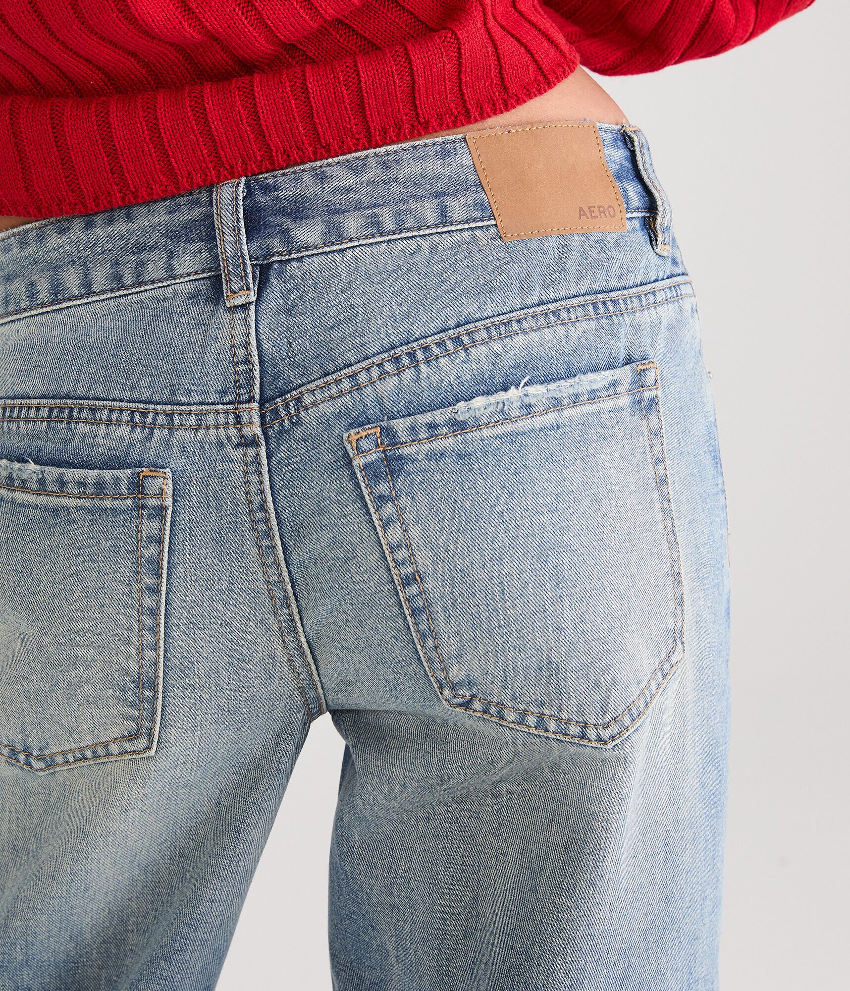 Low-Rise Baggy Wide Leg Rosette Jean