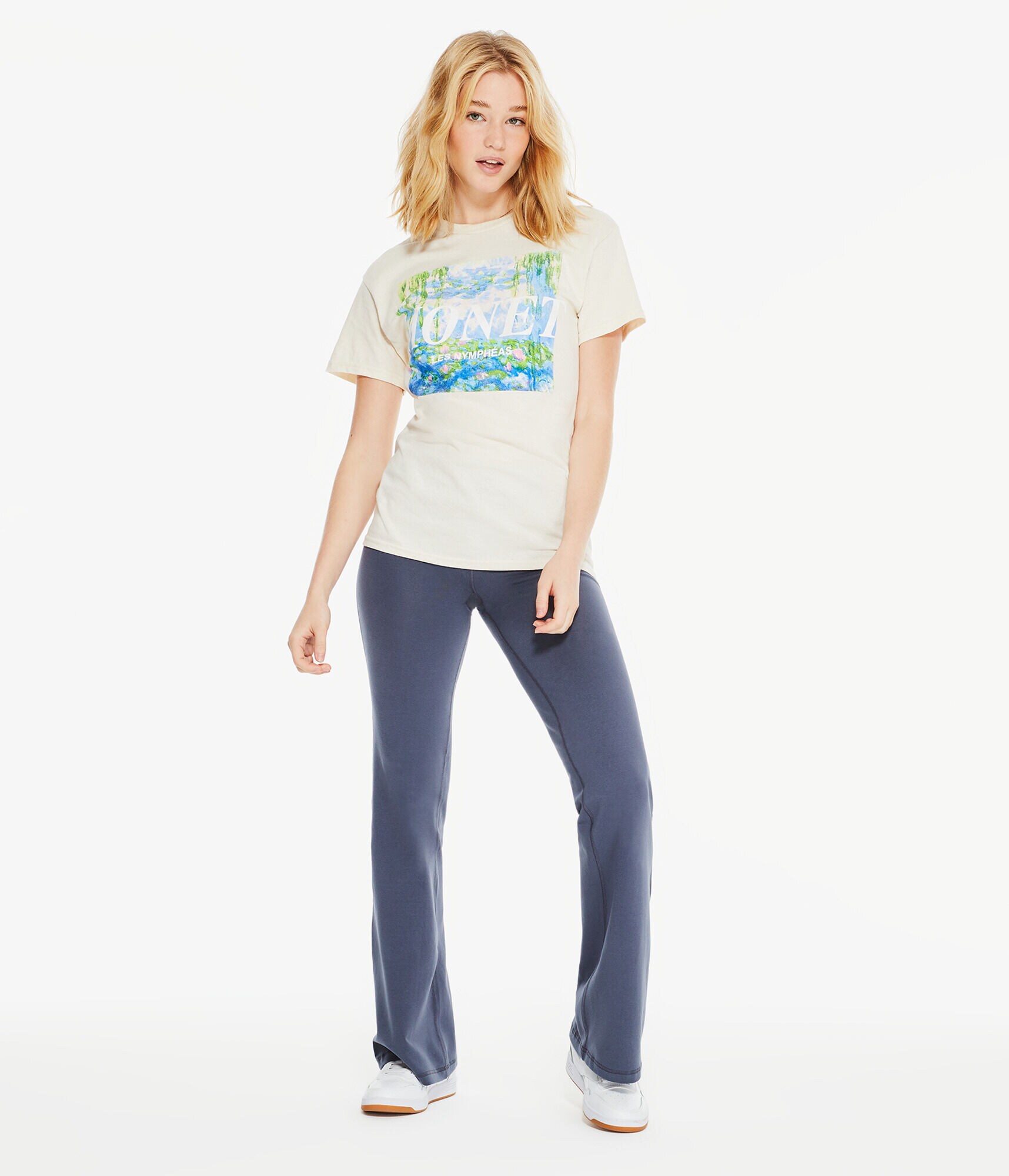 Monet Les Nymph&eacute;as Boyfriend Graphic Tee