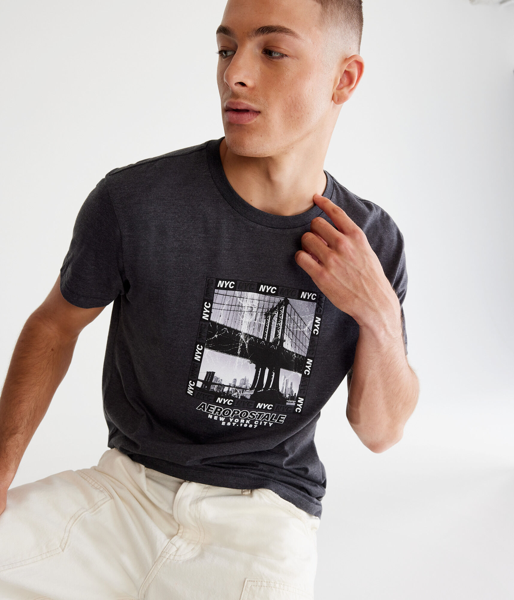 Aeropostale NYC Bridge Graphic Tee