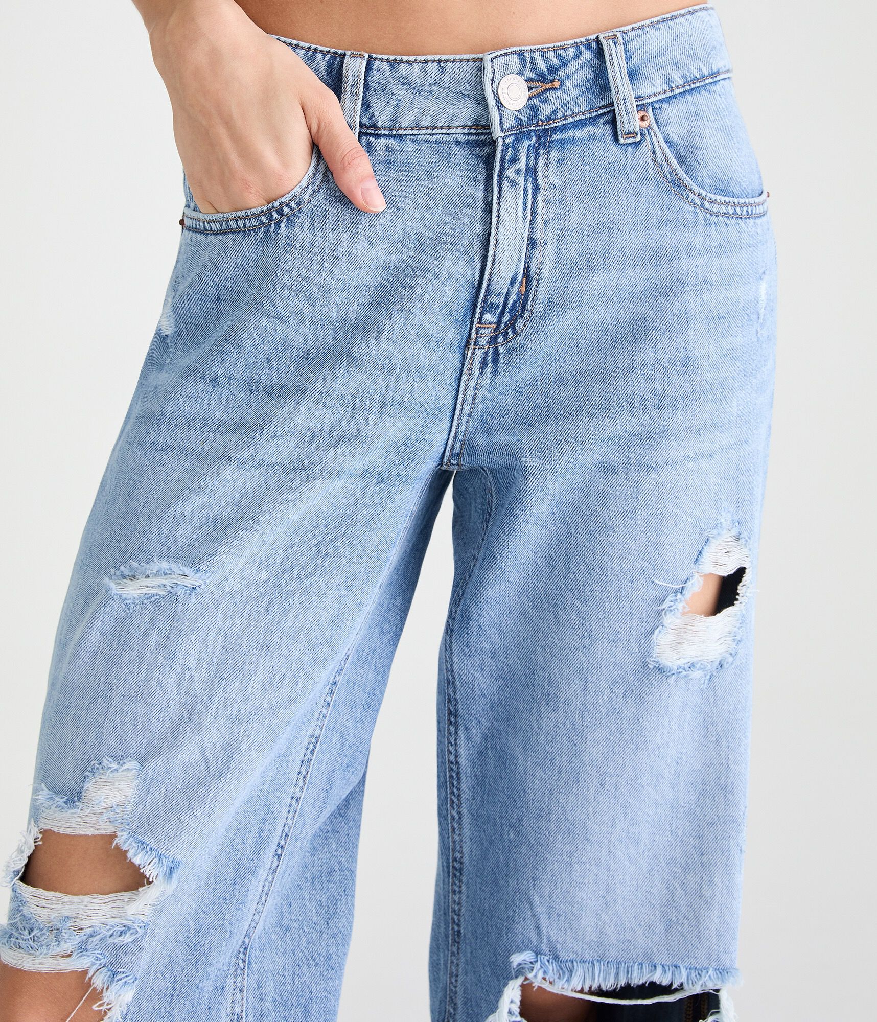 Low-Rise Baggy Wide Leg Lightweight Luxe Jean