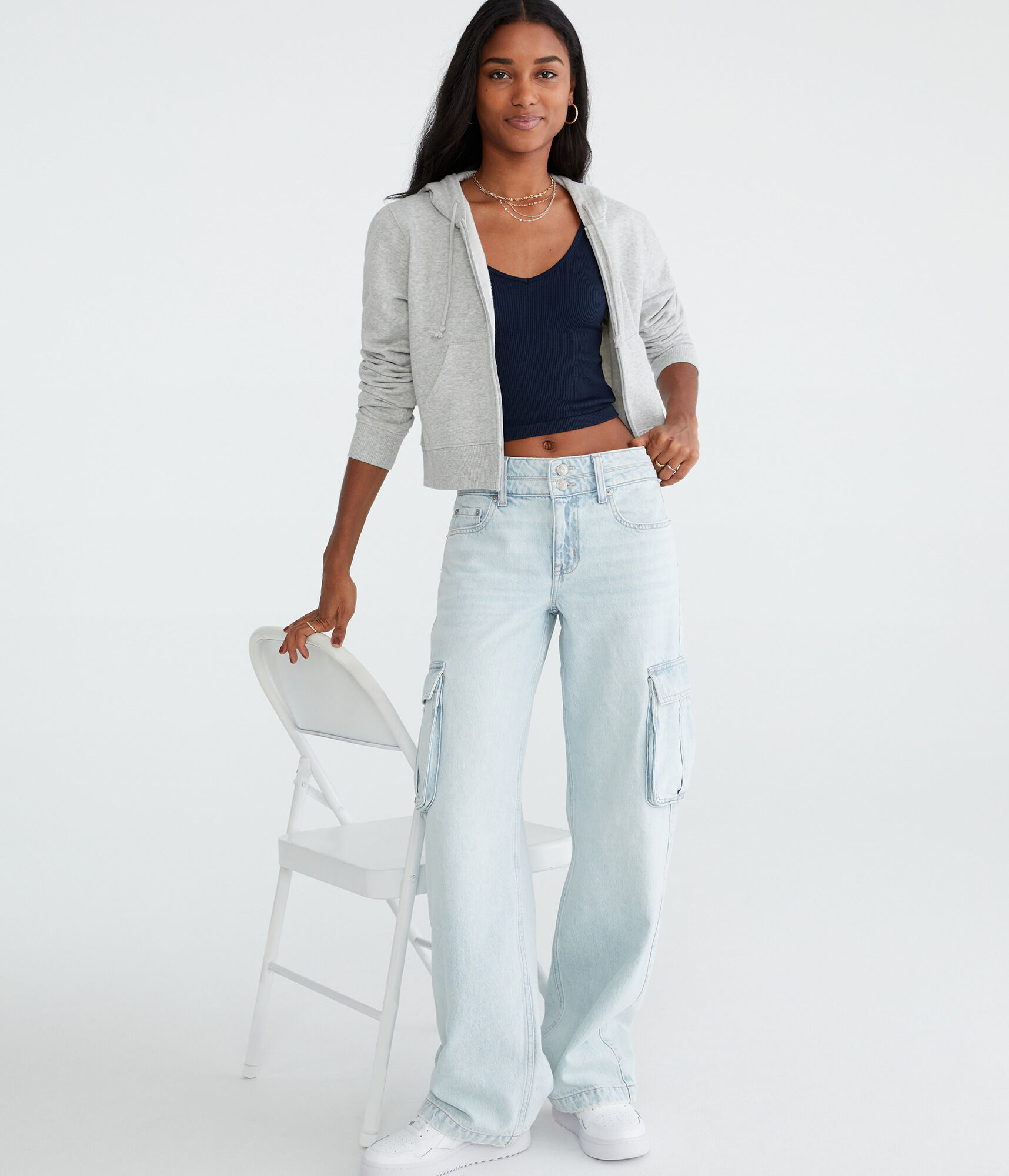 Low-Rise Baggy Wide Leg Cargo Jean
