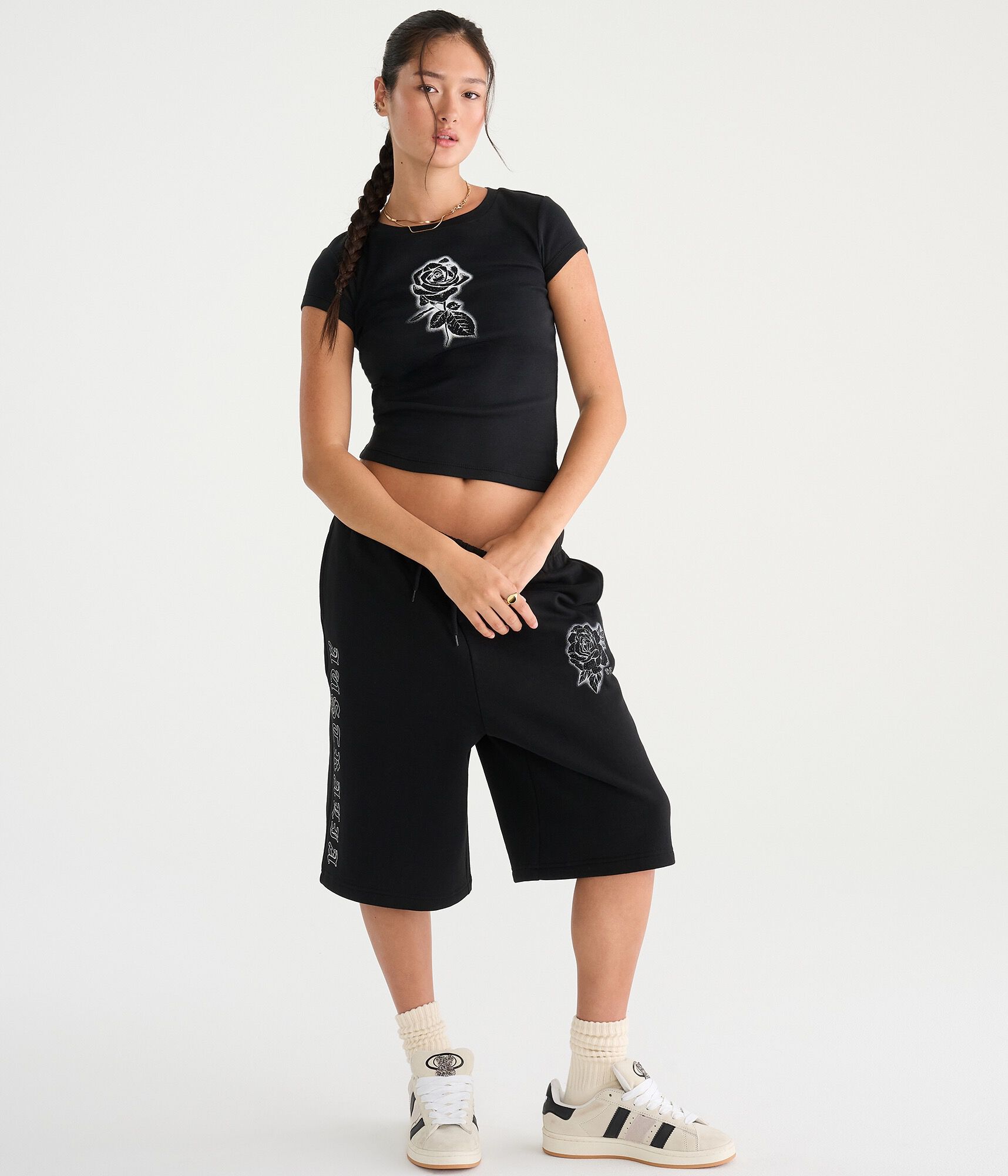 D&eacute;j&agrave; For Aero Rhinestone Rose Low-Rise Baggy Fleece Shorts