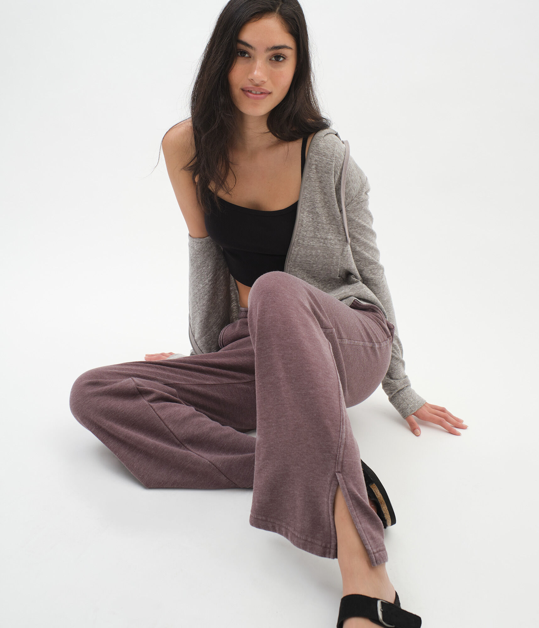 High-Rise Wide Leg Sweatpants***