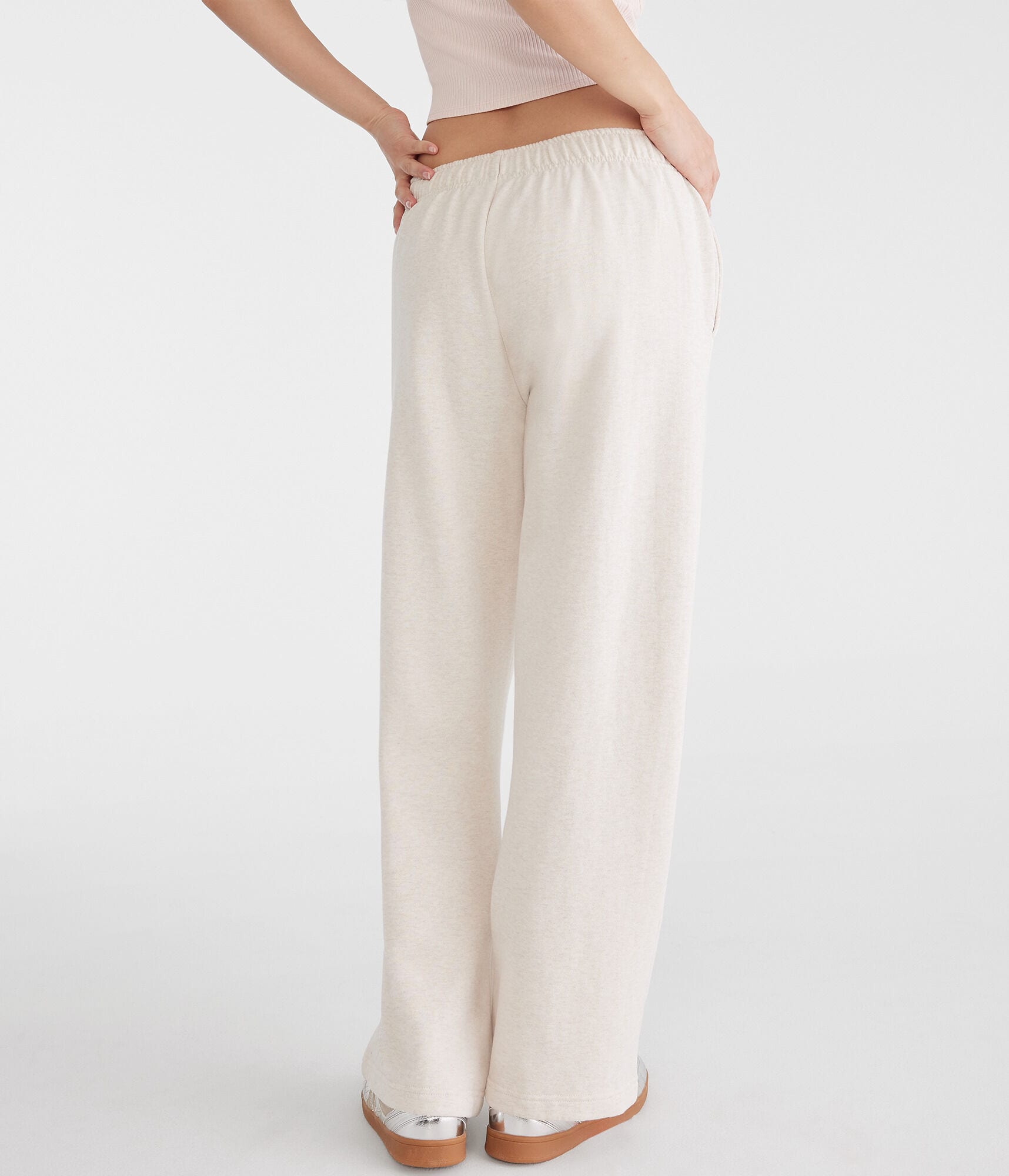 Cloud Soft Mid-Rise Straight Leg Sweatpants