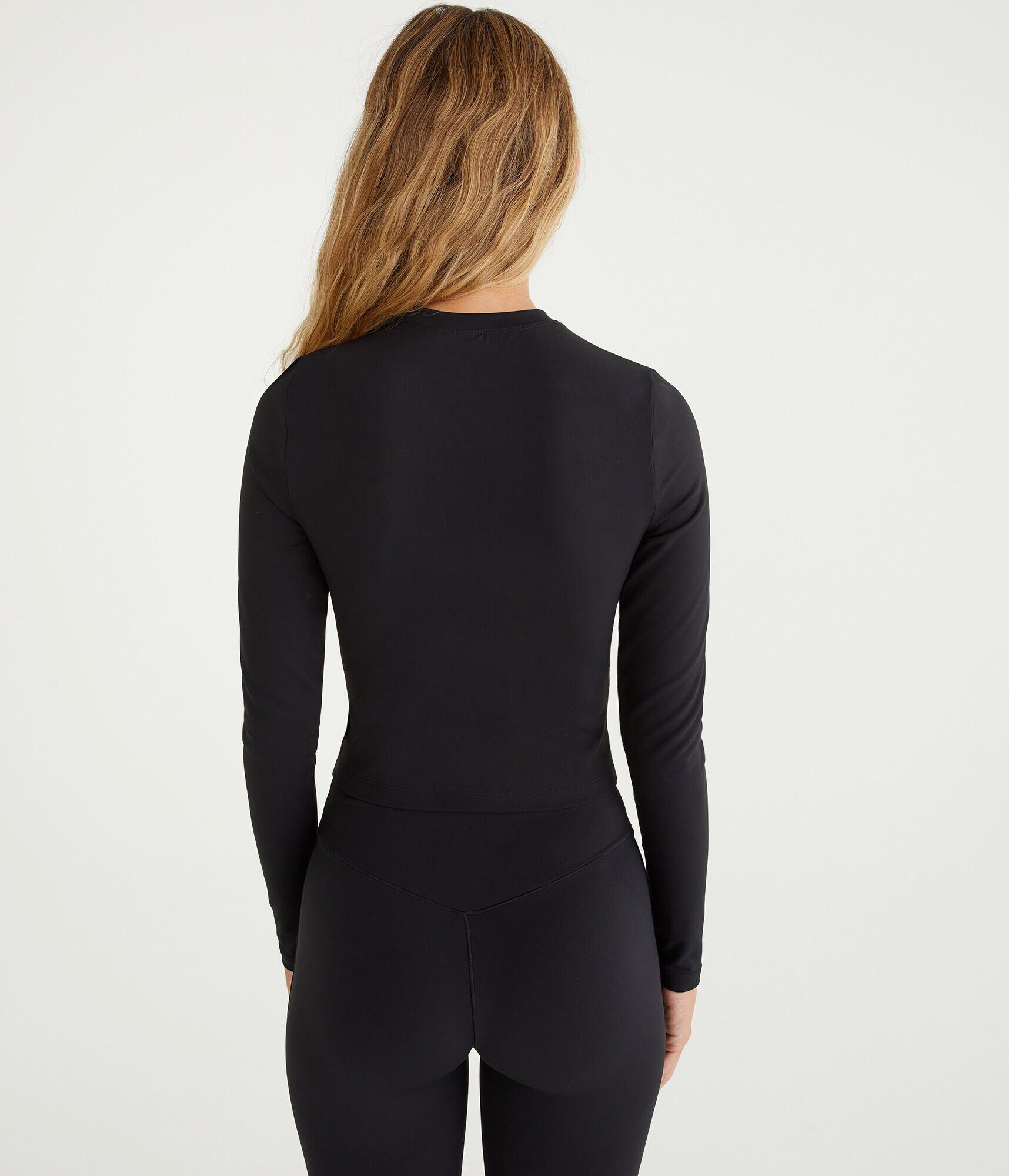 Long Sleeve Air Softspun Cropped Active Top