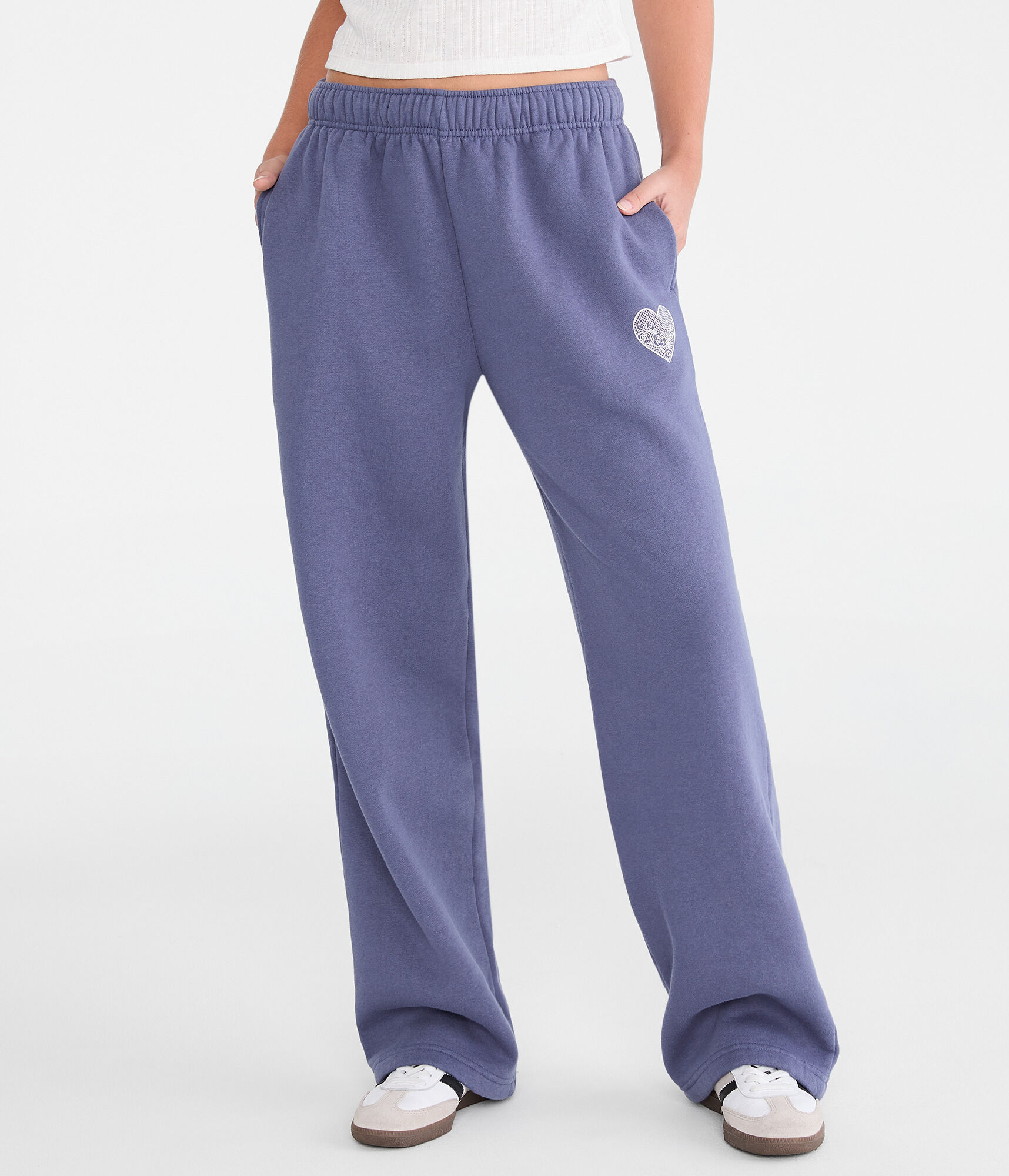 Cloud Soft Lace Heart High-Waisted Straight Leg Sweatpants