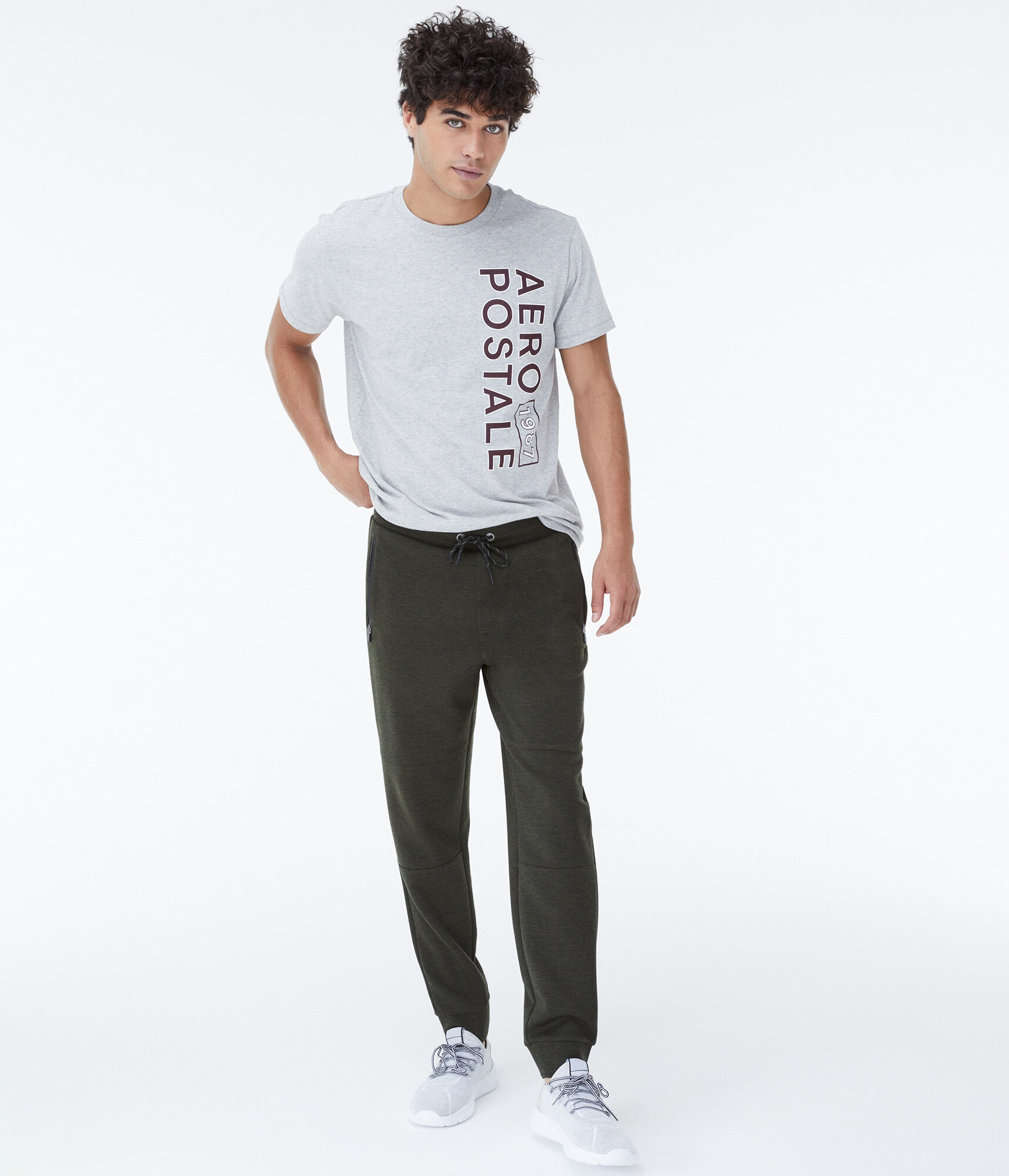 Aero MVMNT Tech Fleece Jogger Sweatpants