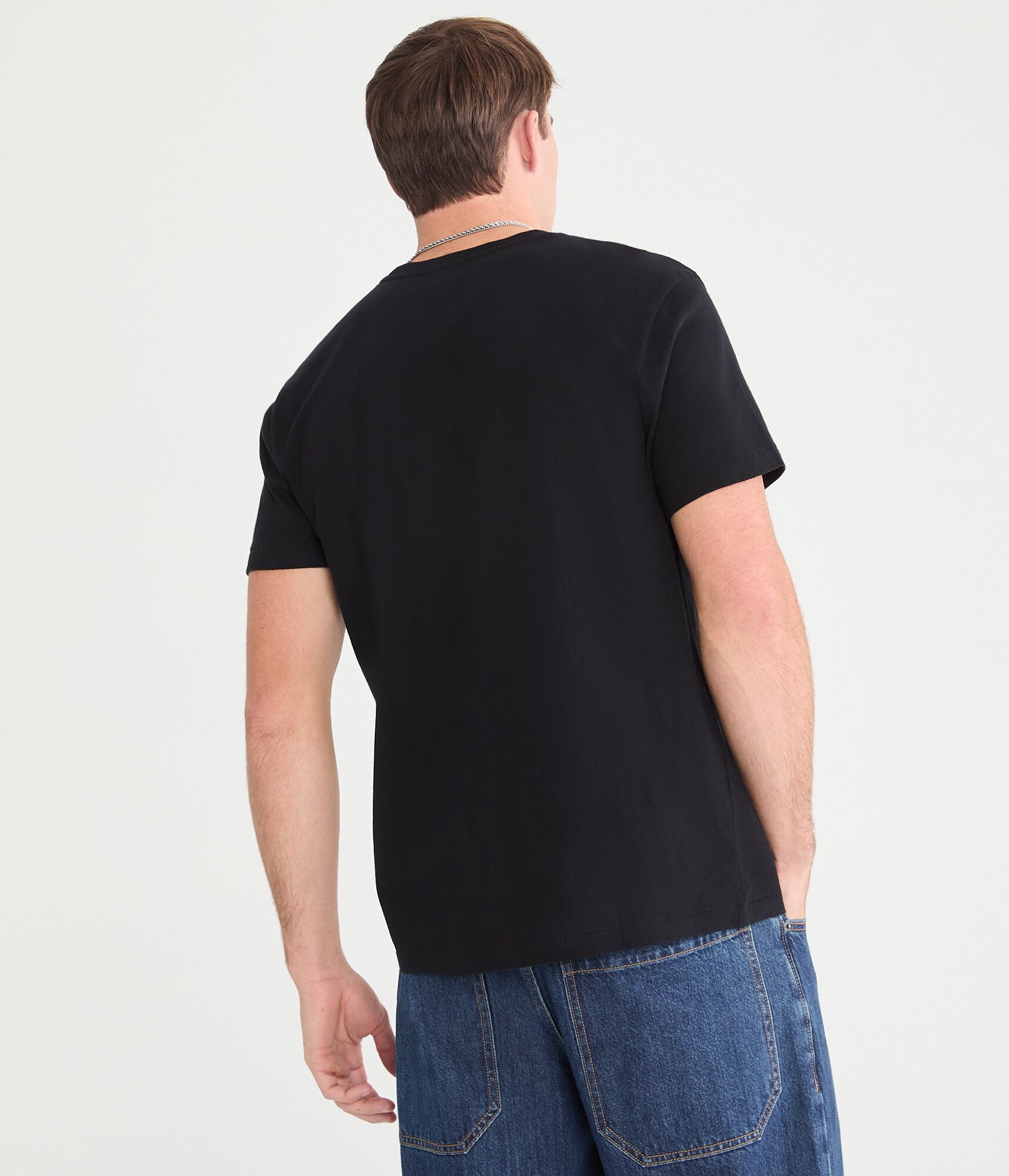 Aeropostale Cali Bear Appliqu&eacute; Graphic Tee