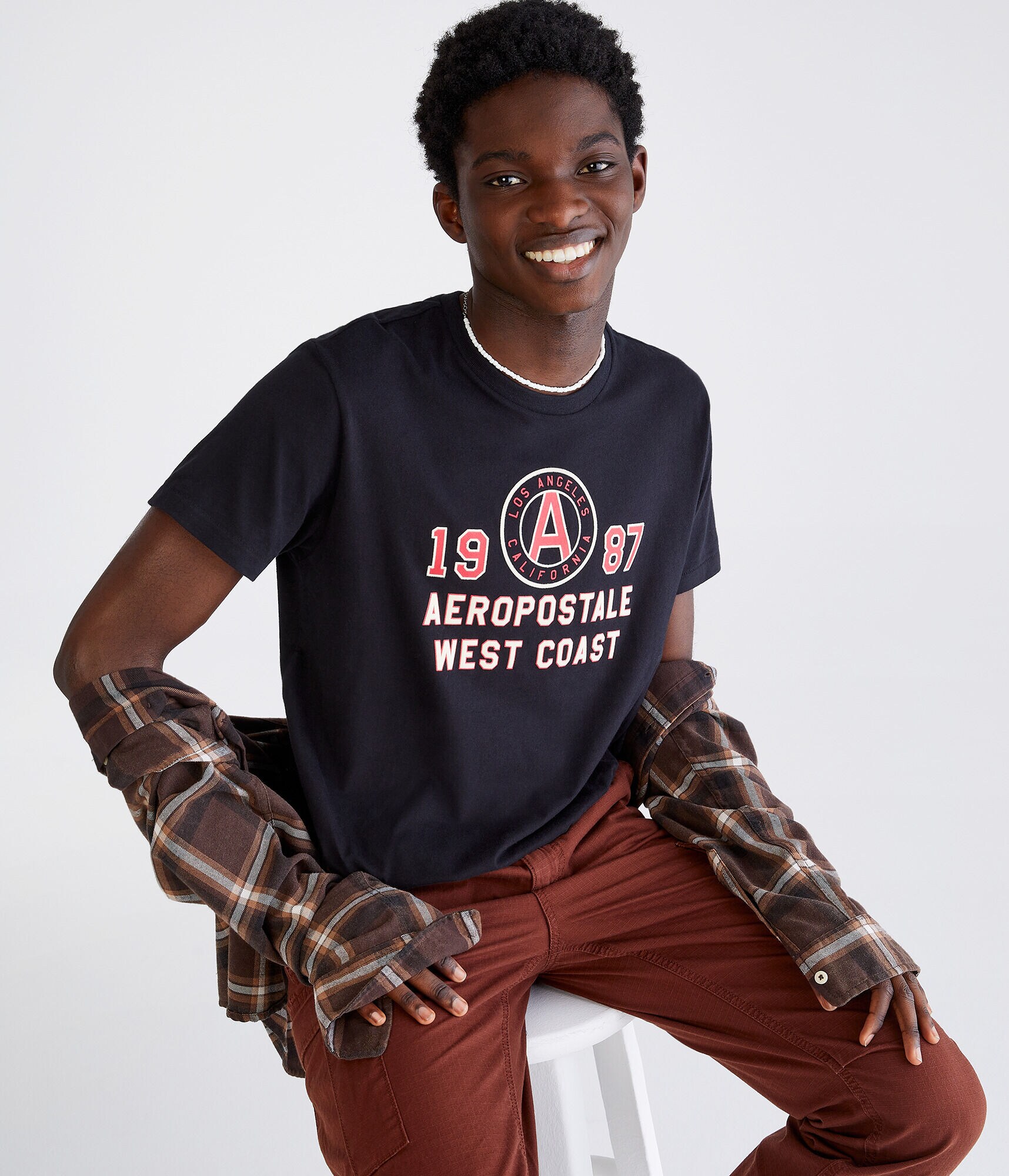 Aeropostale West Coast Appliqu&eacute; Graphic Tee