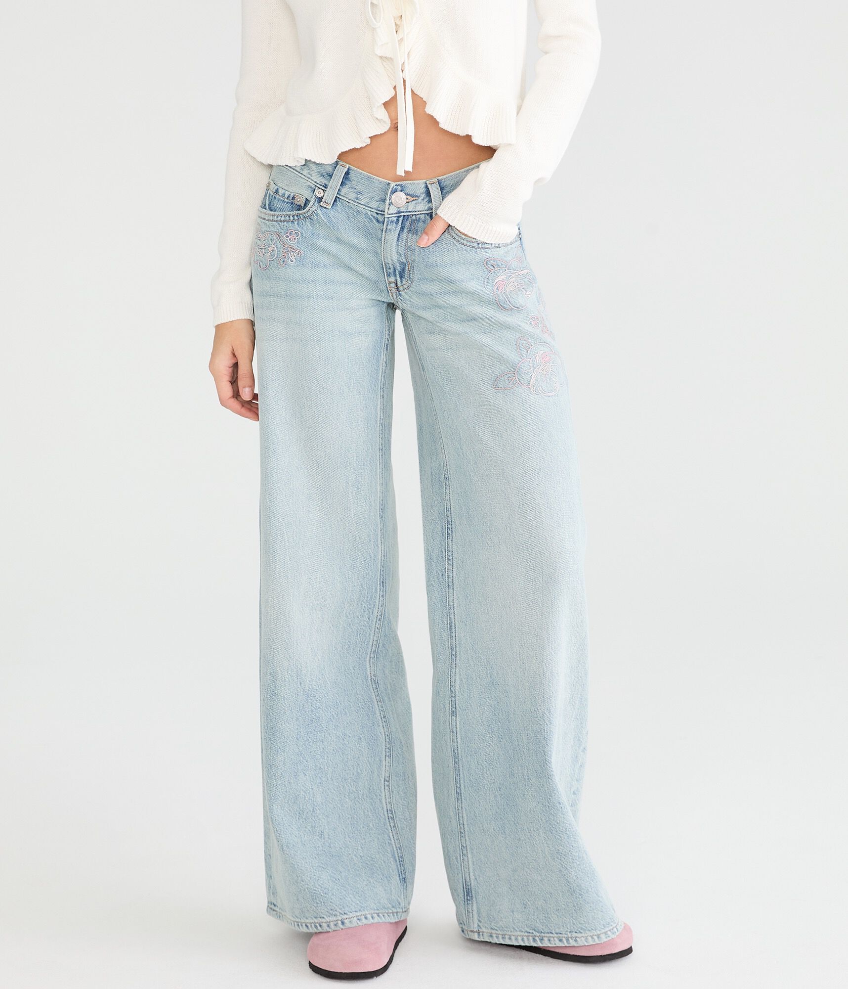 Super Low-Rise Ultra Wide Leg Embroidered Flower Jean