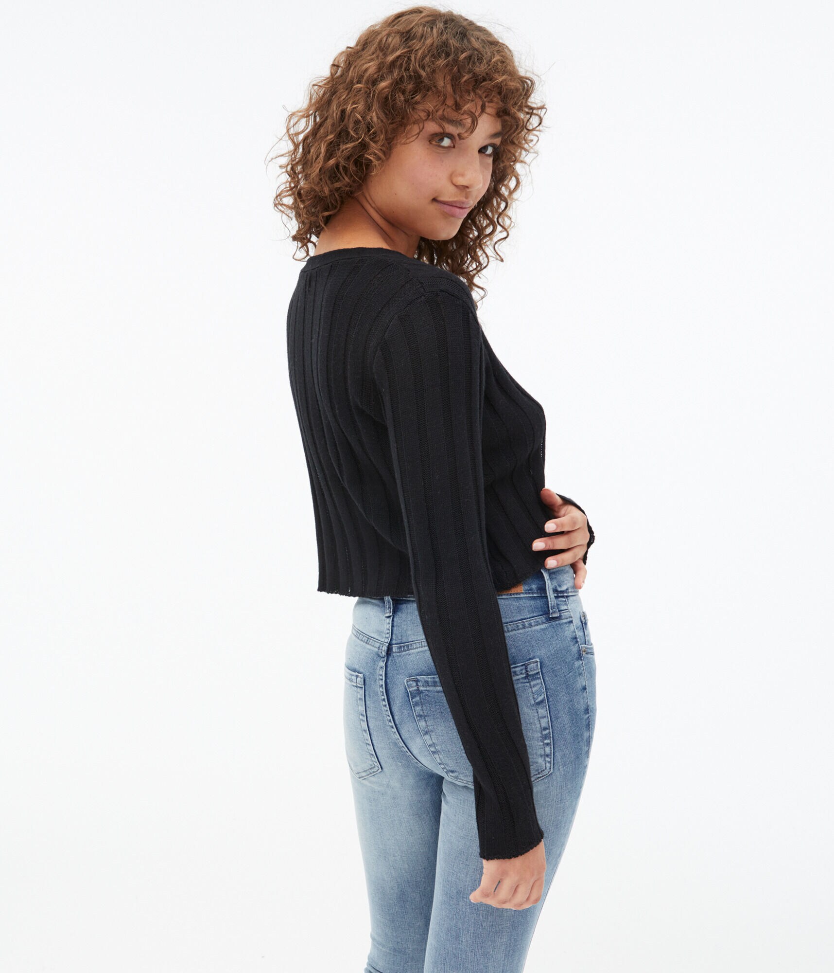 Ribbed Button-Front Cropped V-Neck Cardigan