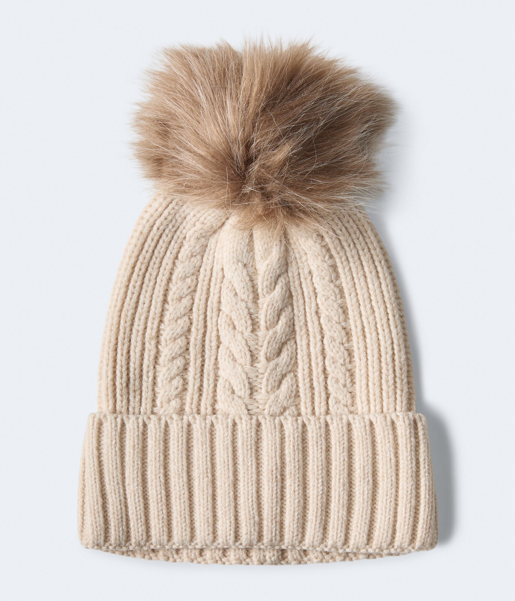 Cable Knit Pom Beanie