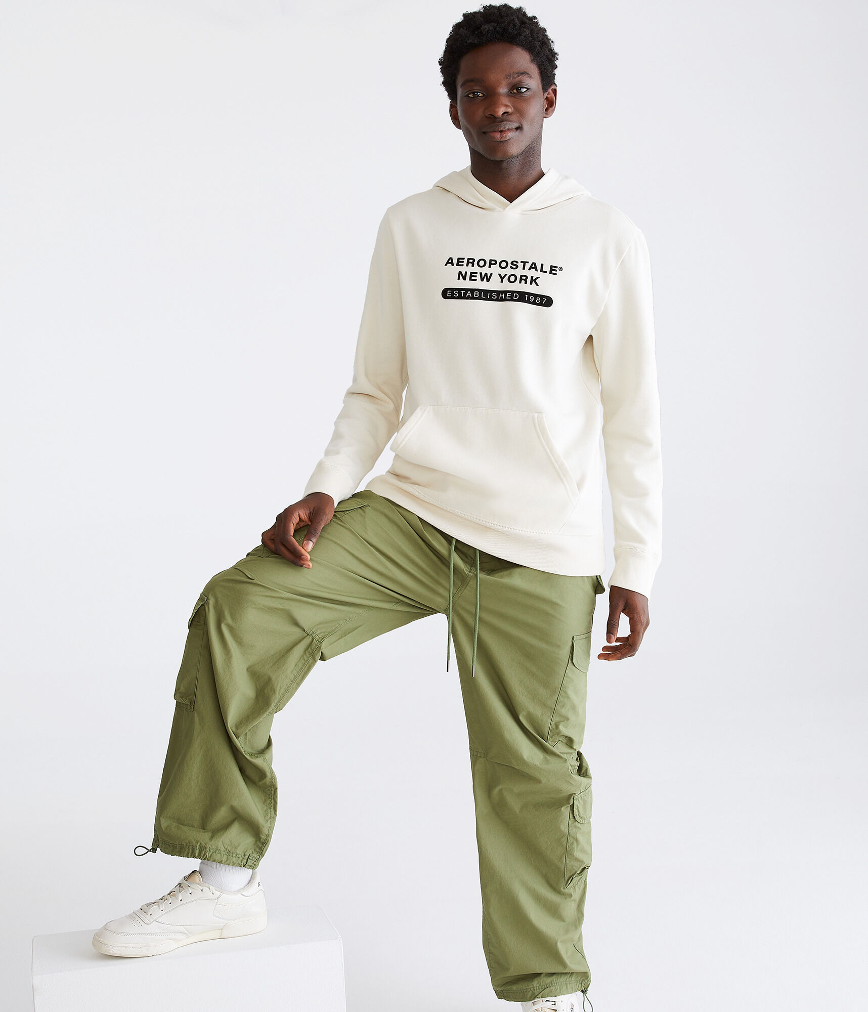 Aeropostale New York Pullover Hoodie