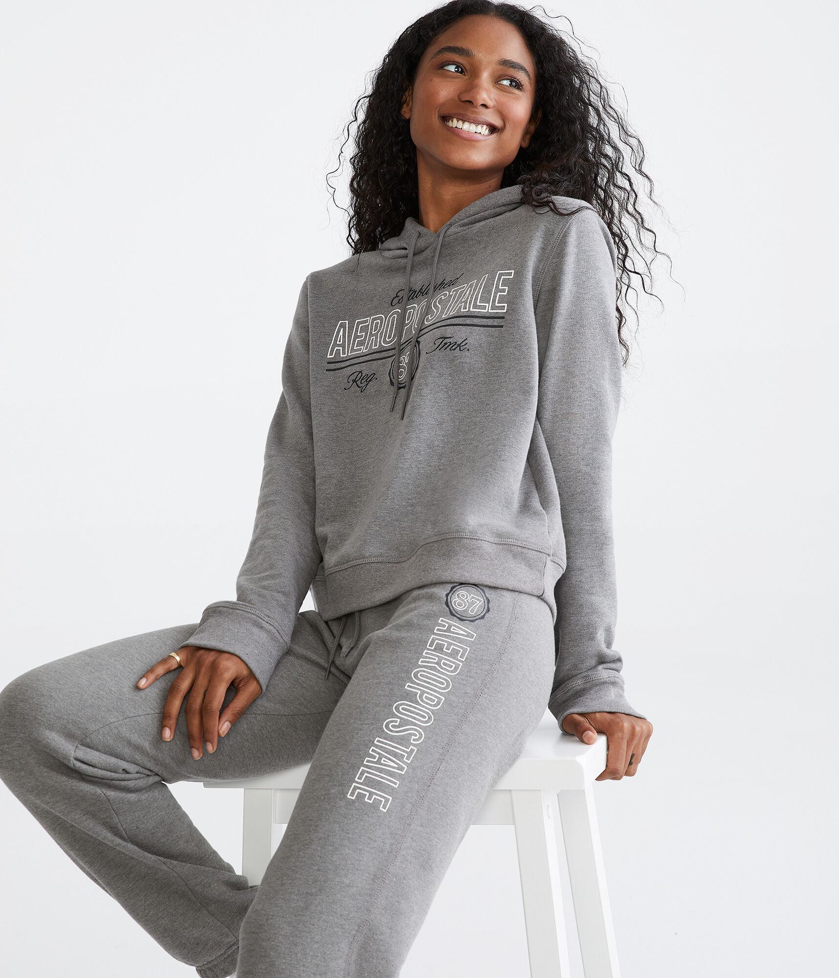 Aeropostale 87 Pullover Hoodie