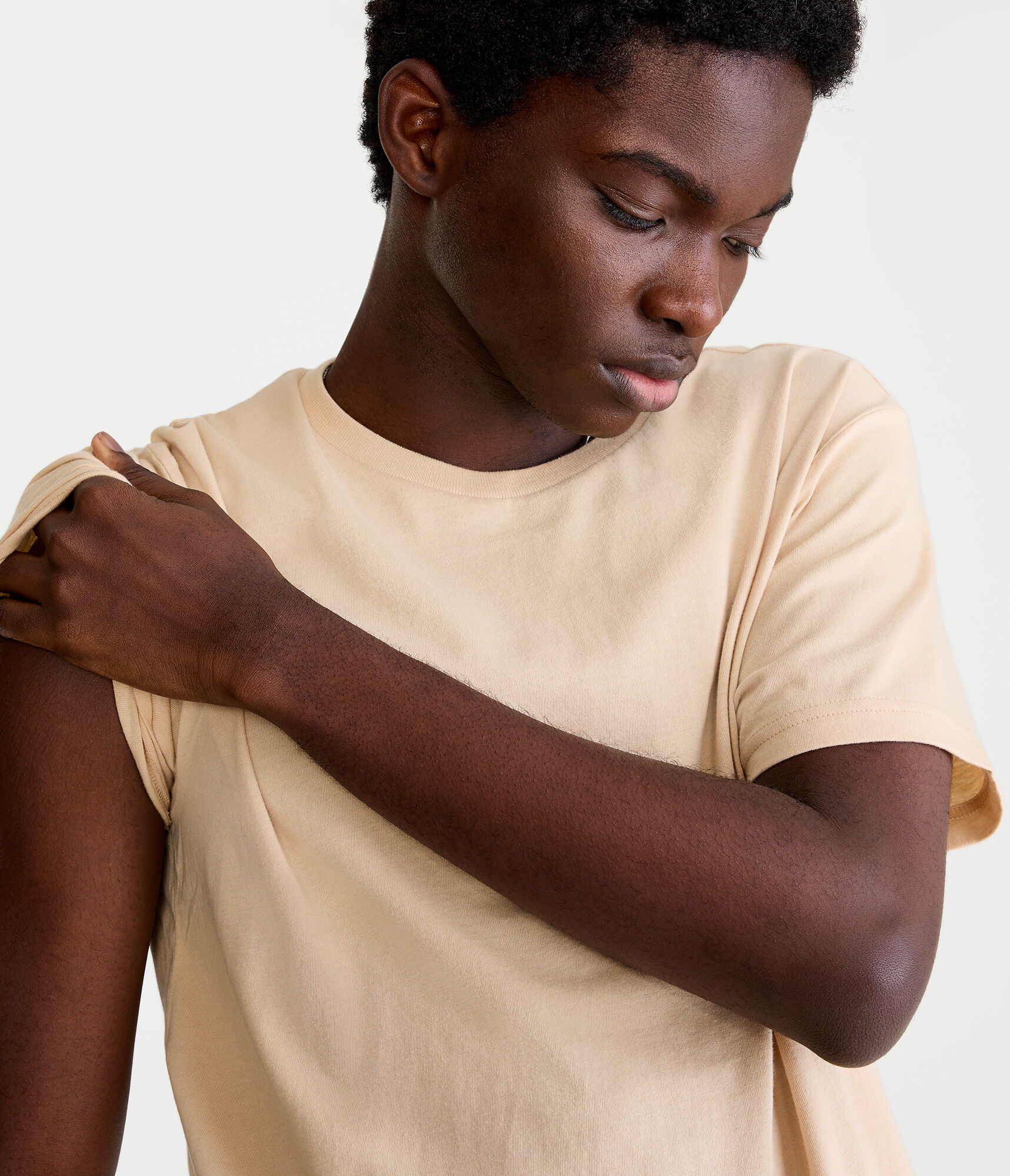 Solid Curved Hem Crew Tee