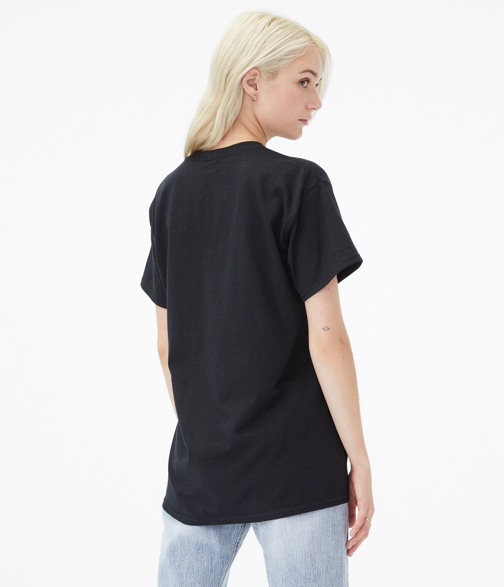 Friends Skyline Boyfriend Graphic Tee