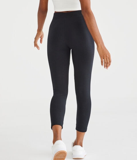 High-Rise Capri Leggings High-Rise Capri Leggings