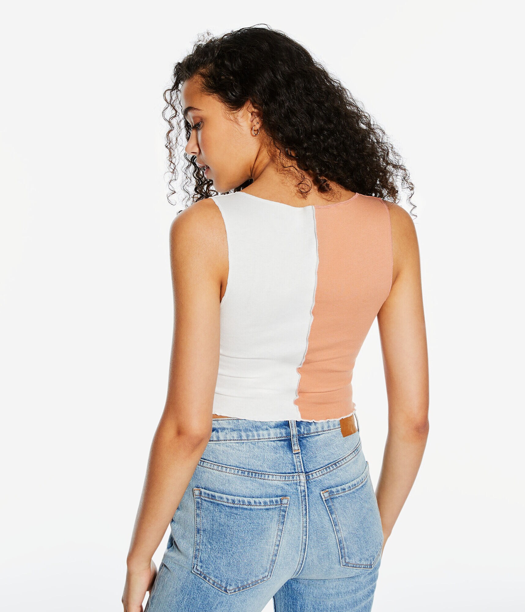 Sporty Spliced Notch-Neck Cropped Tank