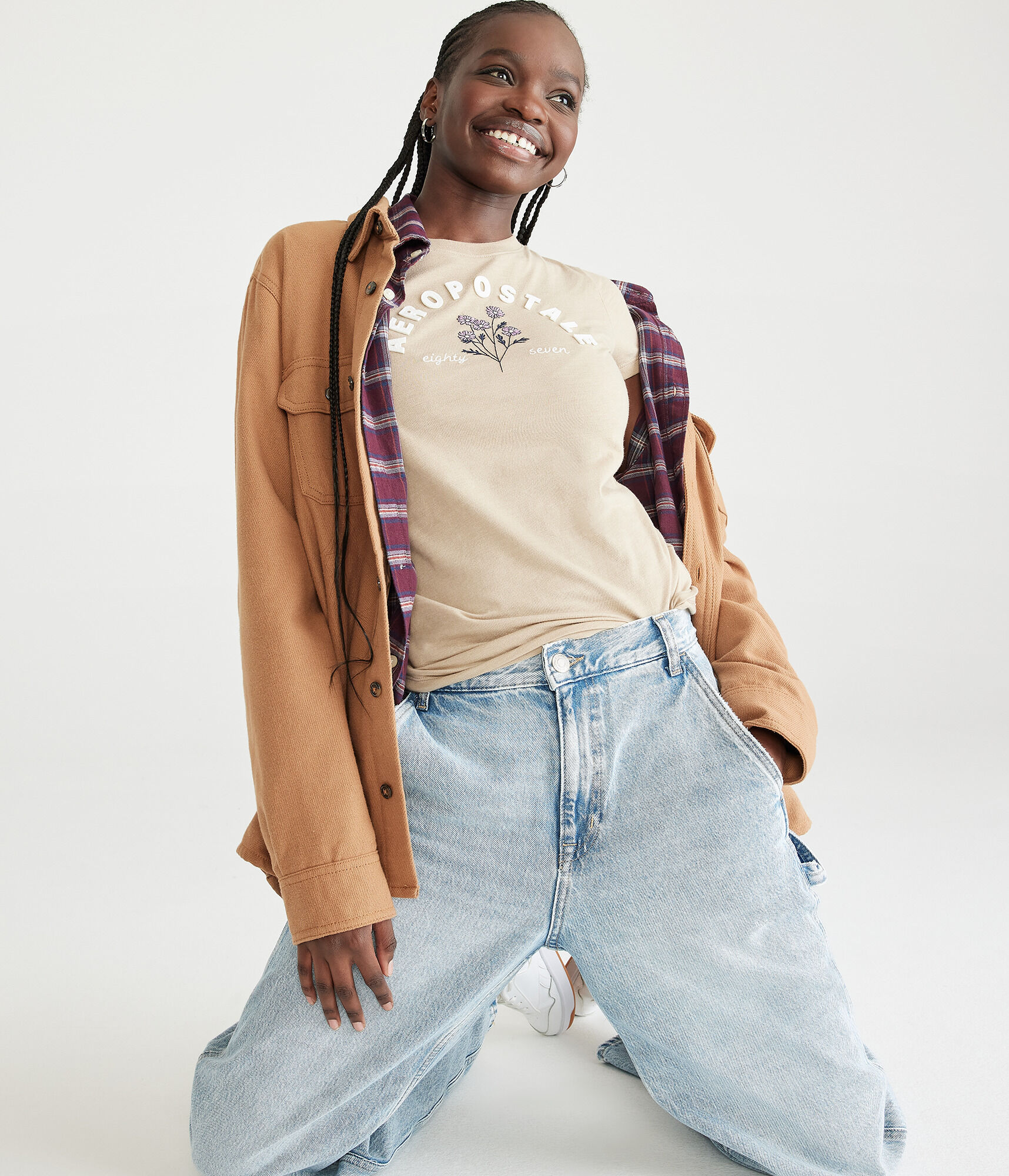 Aeropostale Arch Floral Appliqu&eacute; Graphic Tee