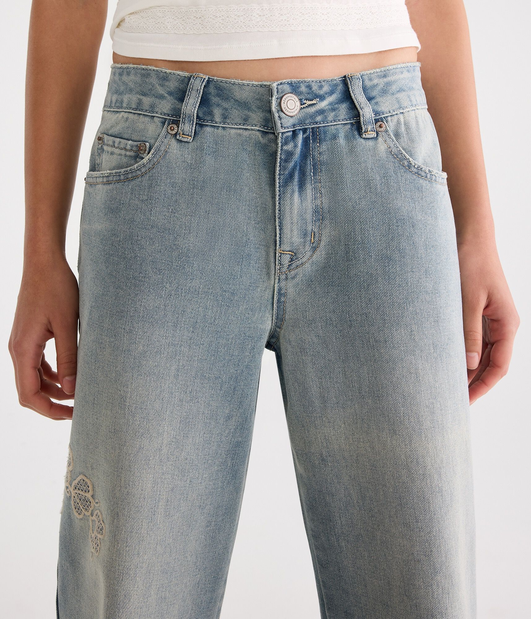 Low-Rise Baggy Wide Leg Embroidered Floral Jean
